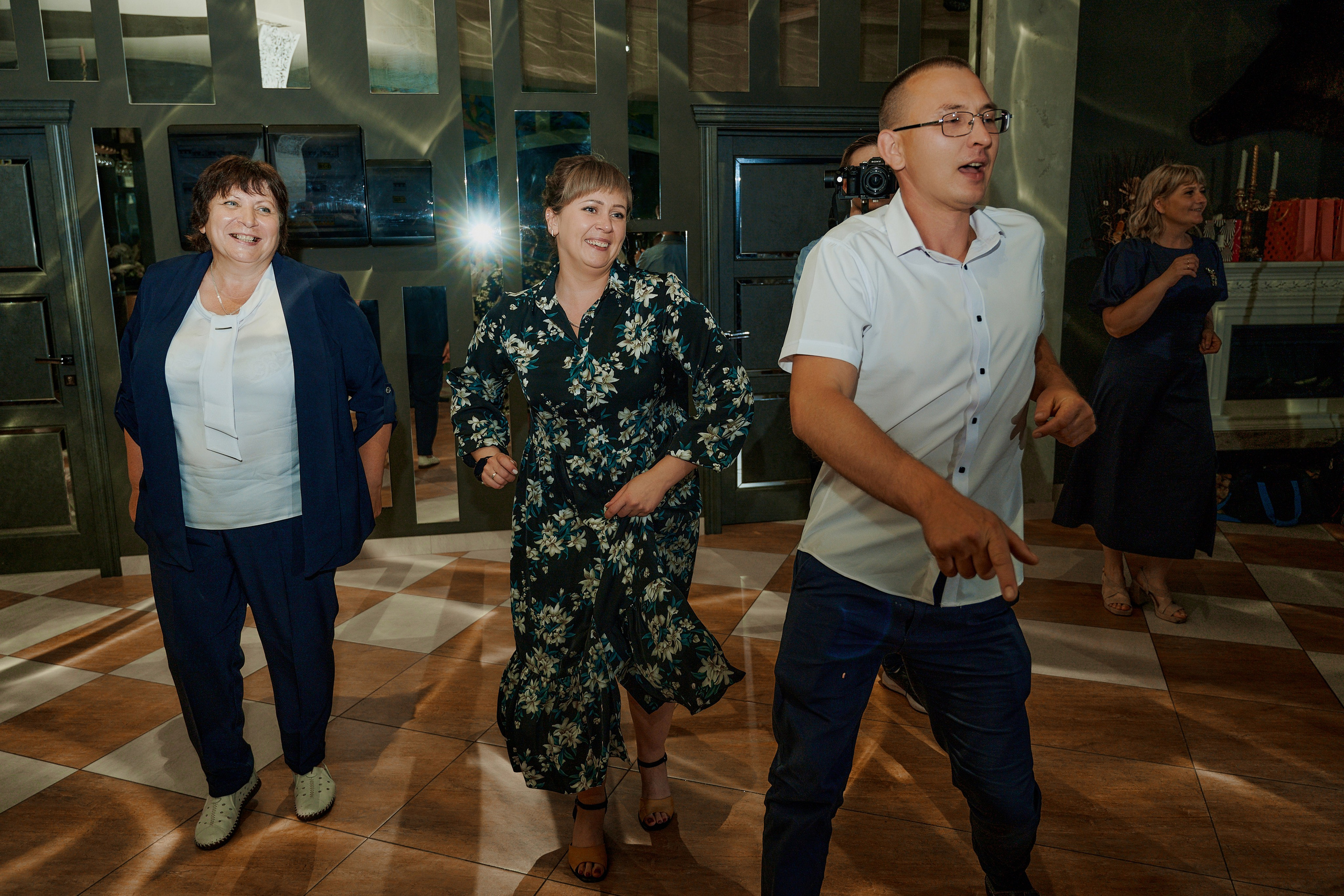 Олег и Лиза. Фото-видеосъемка свадеб Venson Films