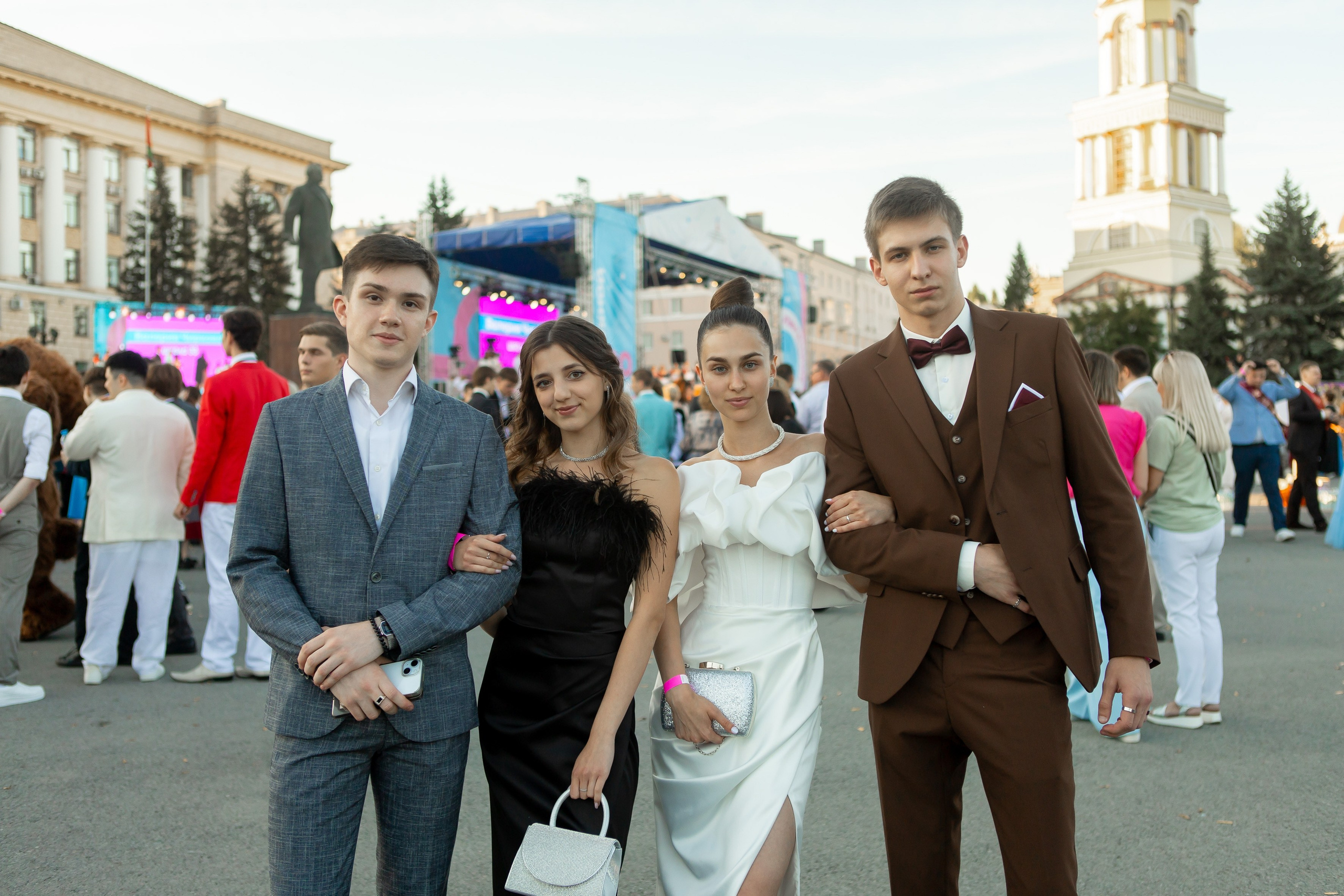 Выпускной Гимназия 12 2024 г. Свадебный и портретный Фотограф в Липецке Дмитрий Котюков