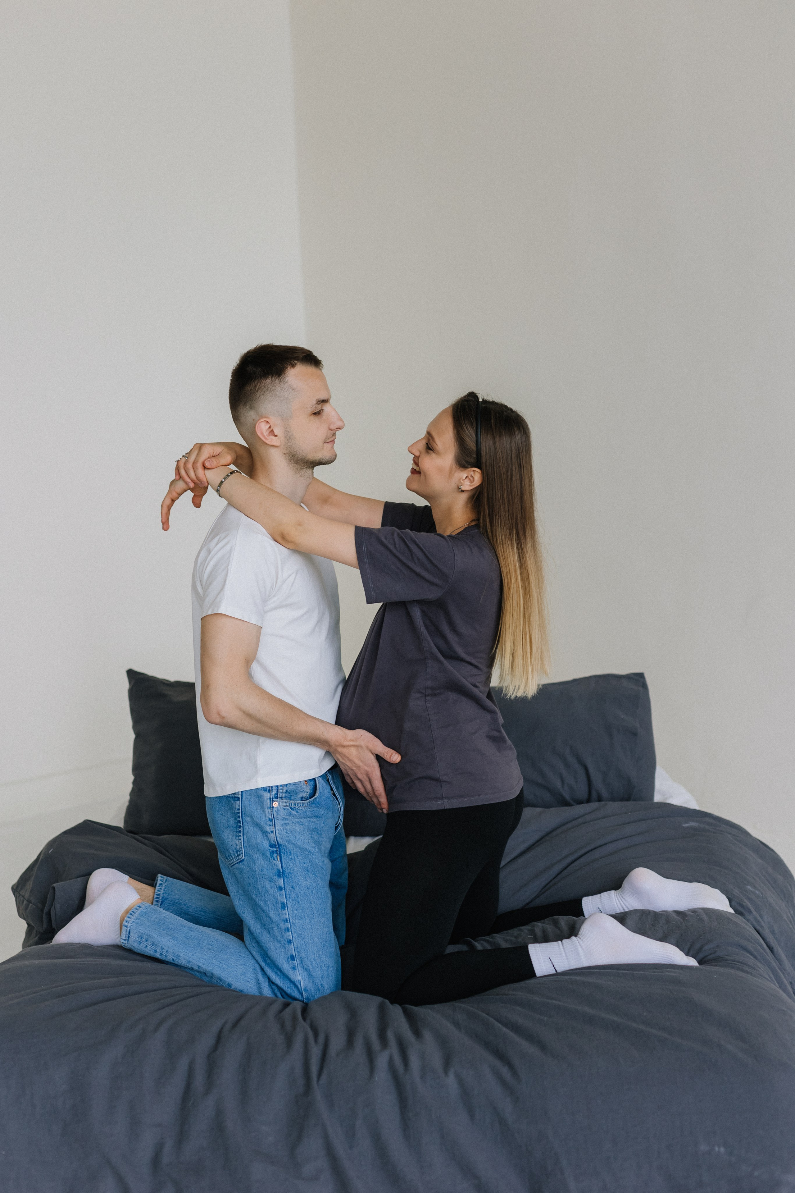 Беременность в интерьерном зале. Семейный фотограф Обнинск