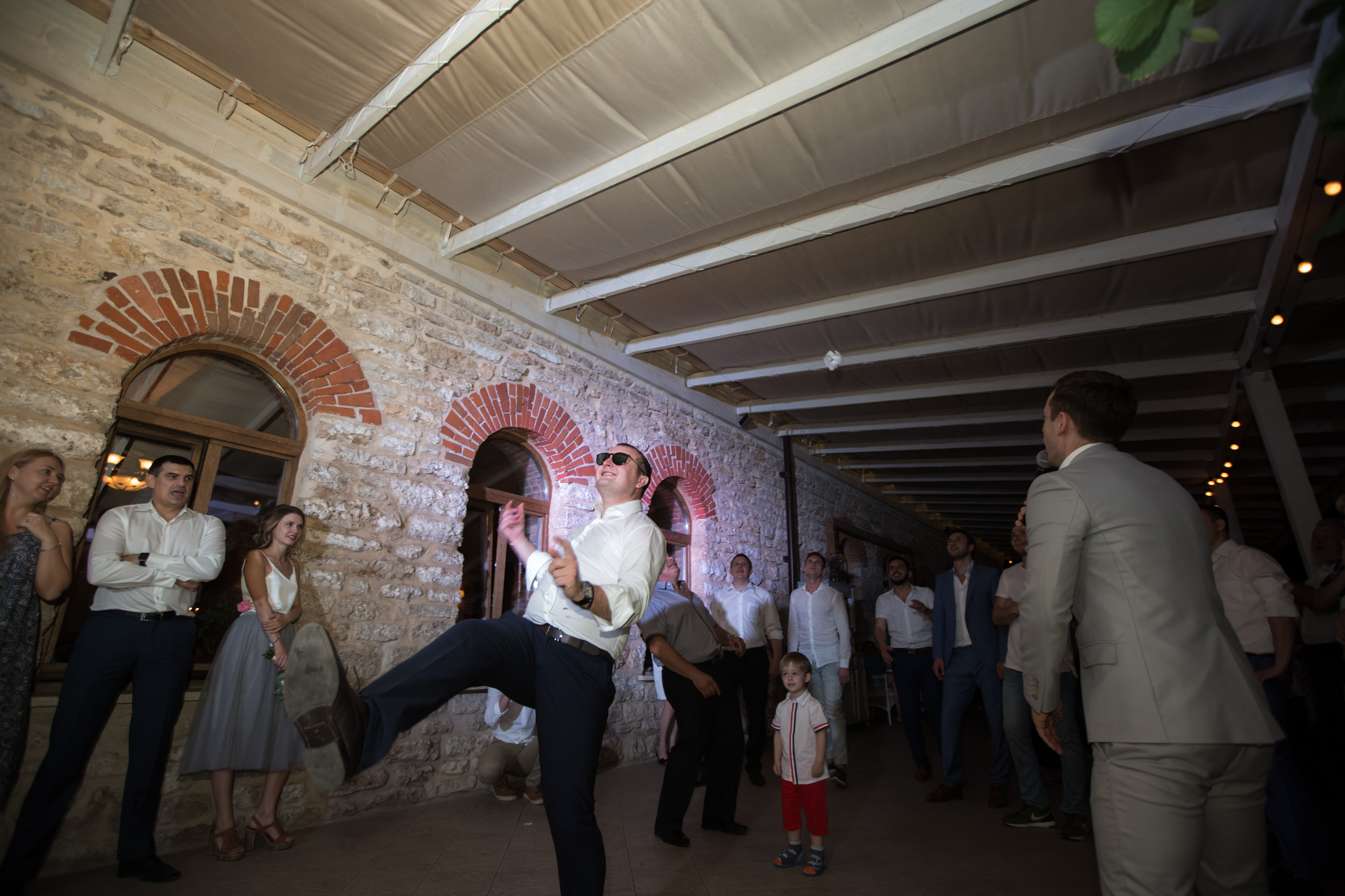 Свадебная съёмка Димы и Иры в усадьбе Скорняково-Архангельское Липецко. Свадебный фотограф в Воронеже Александр Пенкин