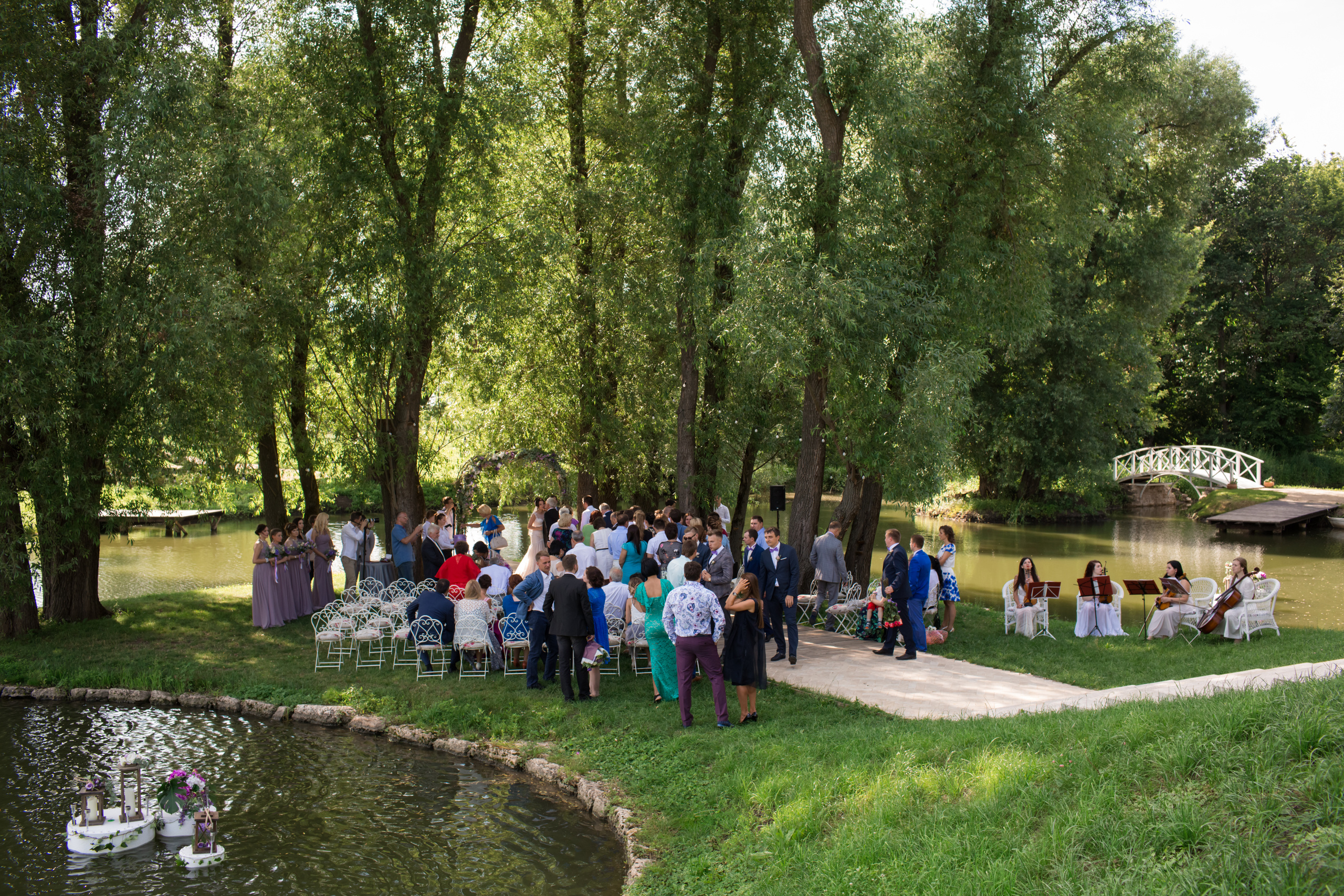 Свадебная съёмка Димы и Иры в усадьбе Скорняково-Архангельское Липецко. Свадебный фотограф в Воронеже Александр Пенкин