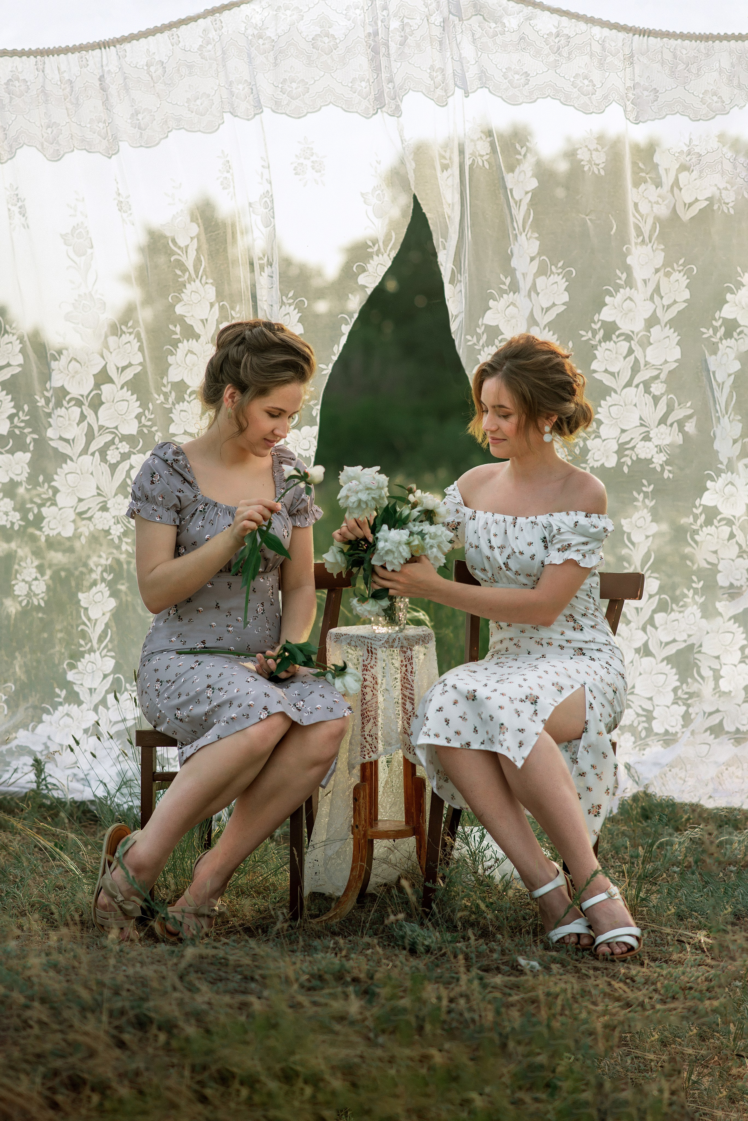 Сёстры Анастасия и Валерия. Главная