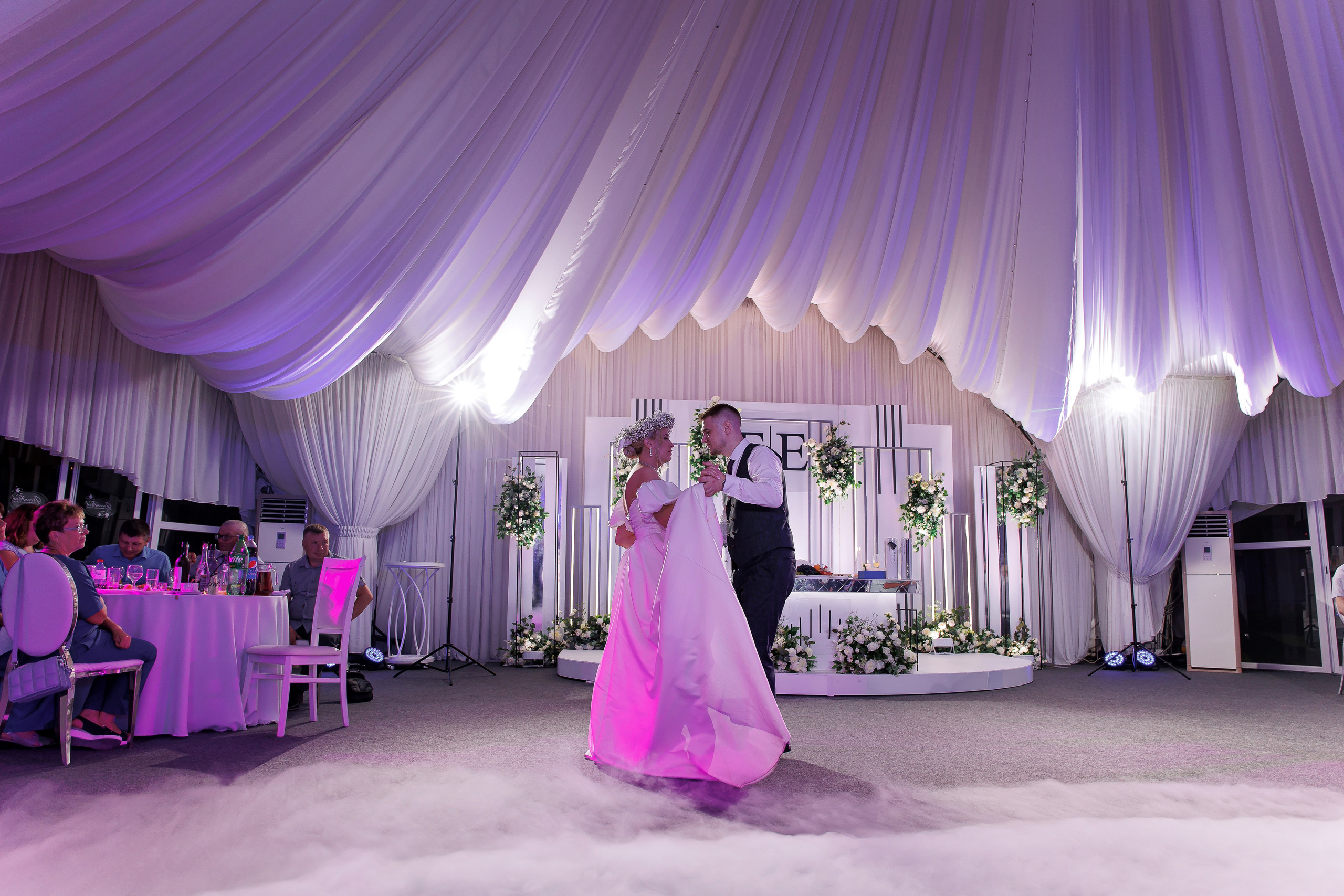 Екатерина и Евгений. Свадебный фотограф в Омске Яна Савина