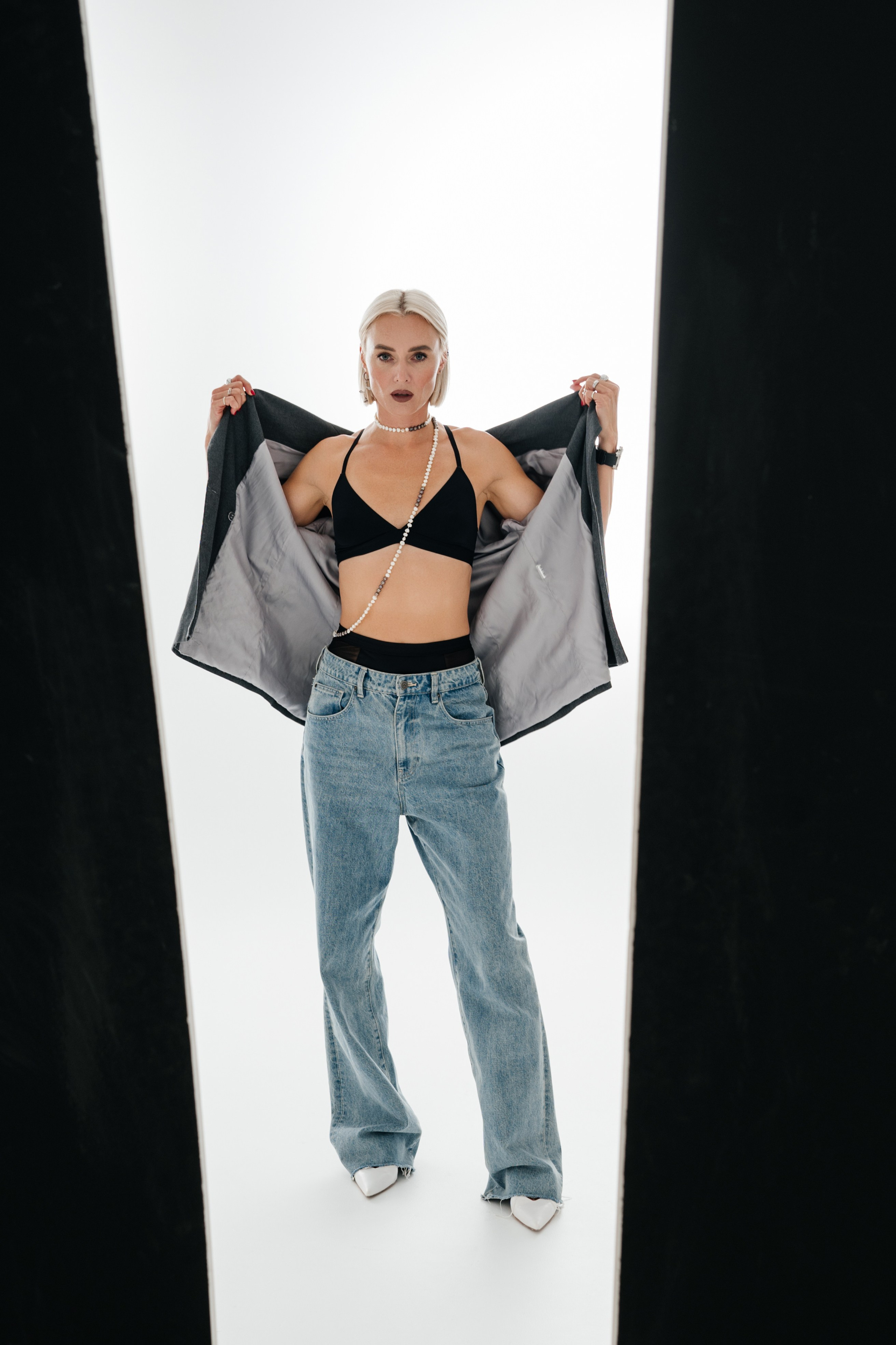 Julia. Https://instagram.com/ana.stasia.n