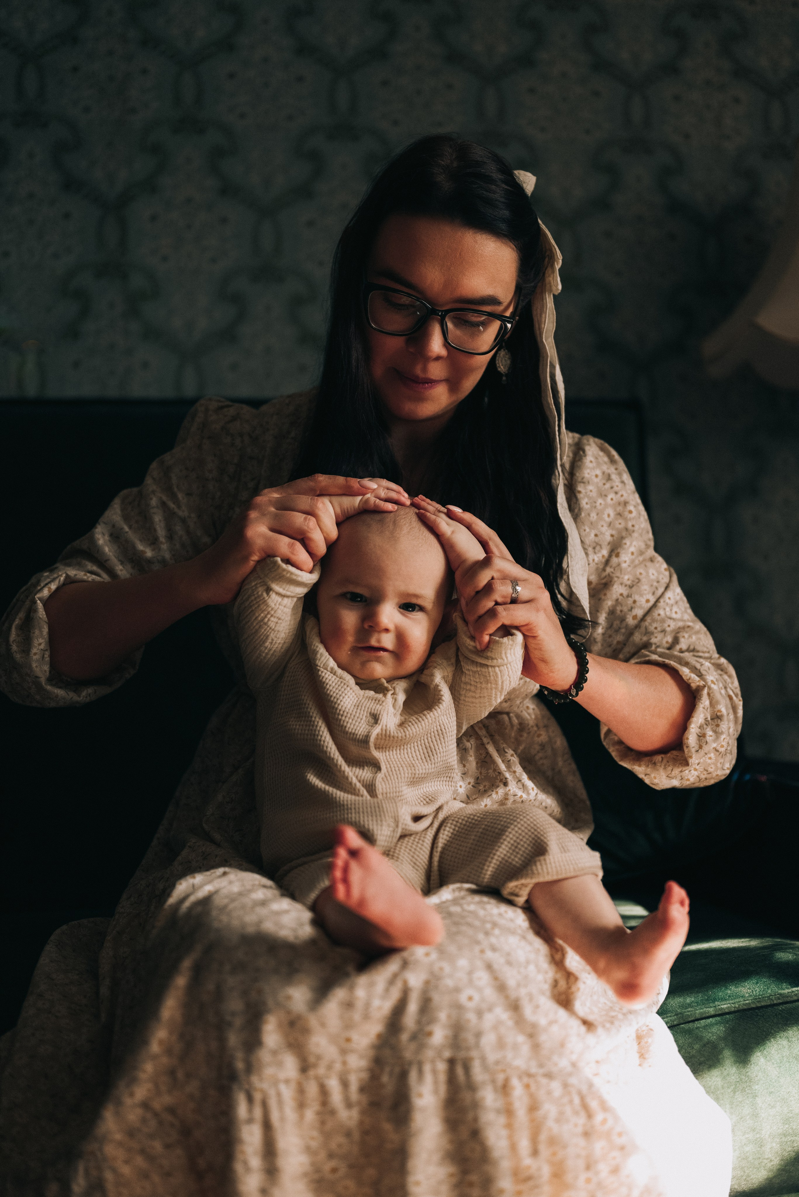 Утро мамы и малыша. Дарья и Евсей. Семейный фотограф в Москве Дарья Пузикова