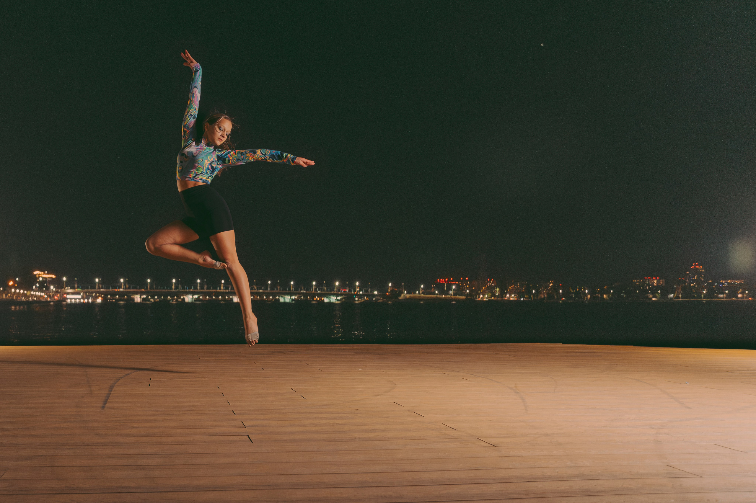 Съёмка EnDehors в вечернем городе. Фотограф Сергей Дружков (Воронеж / Липецк)