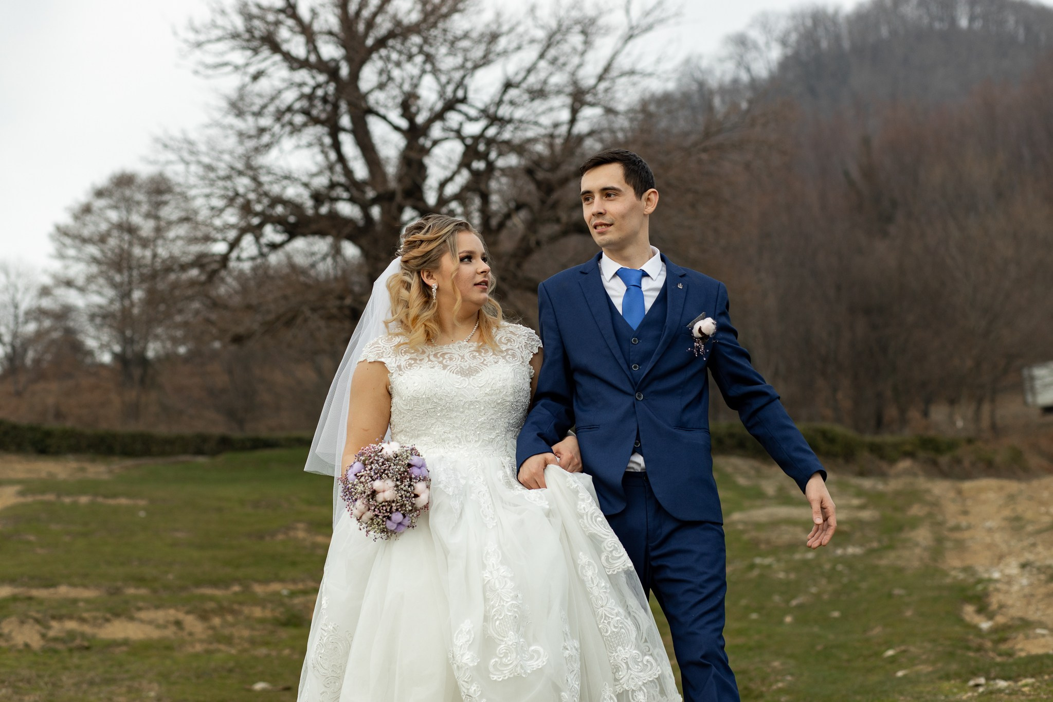 Свадебная история на природе: фотоальбом. Семейный и свадебный фотограф Ростове-на-Дону