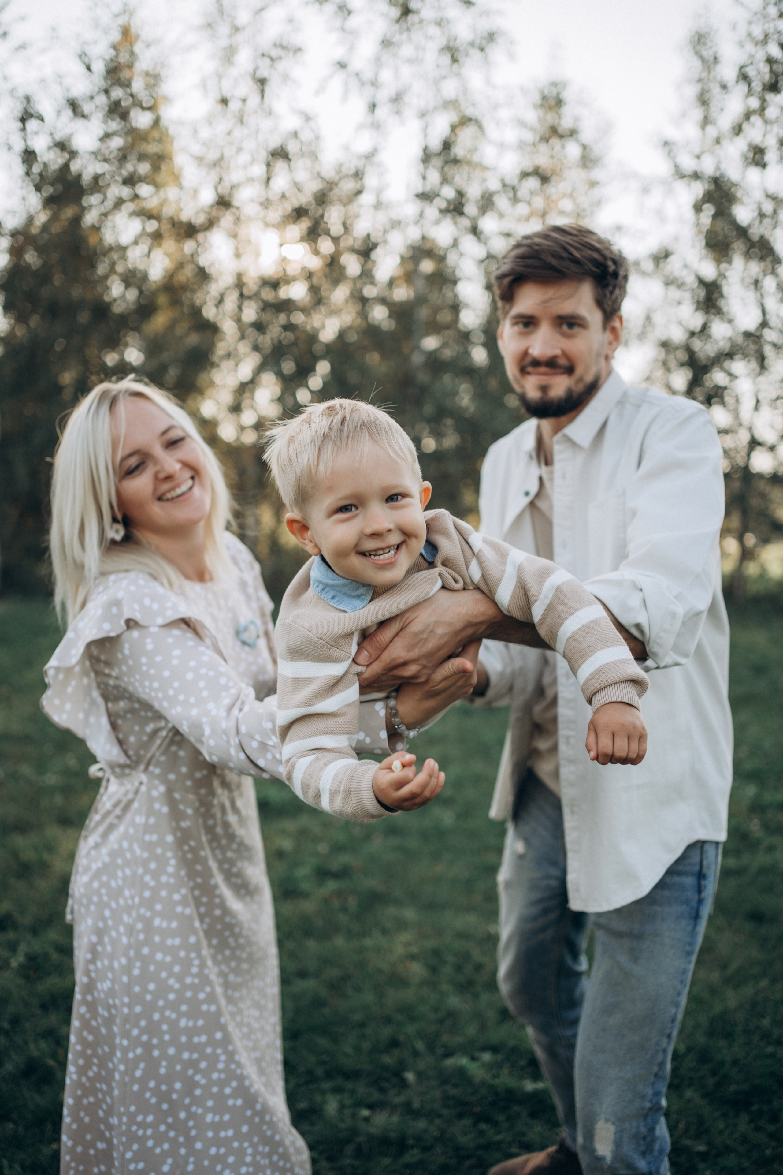 Прогулка в парке. Фотограф новорожденных и малышей до года в Москве Анастасия Соколова