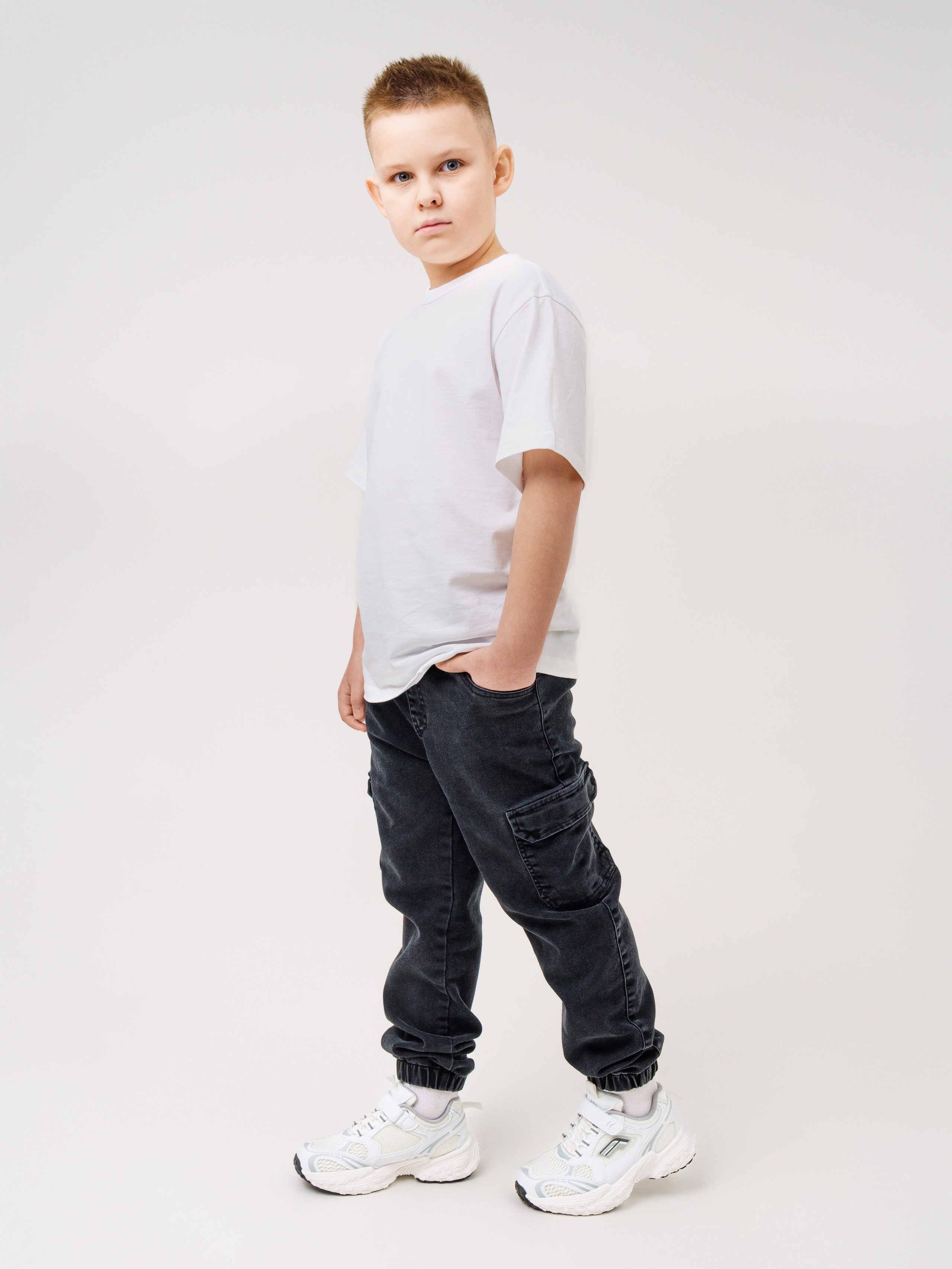 Детские джинсы. Макаров Сергей|Creamlebot Фотограф города Ростов-на-Дону