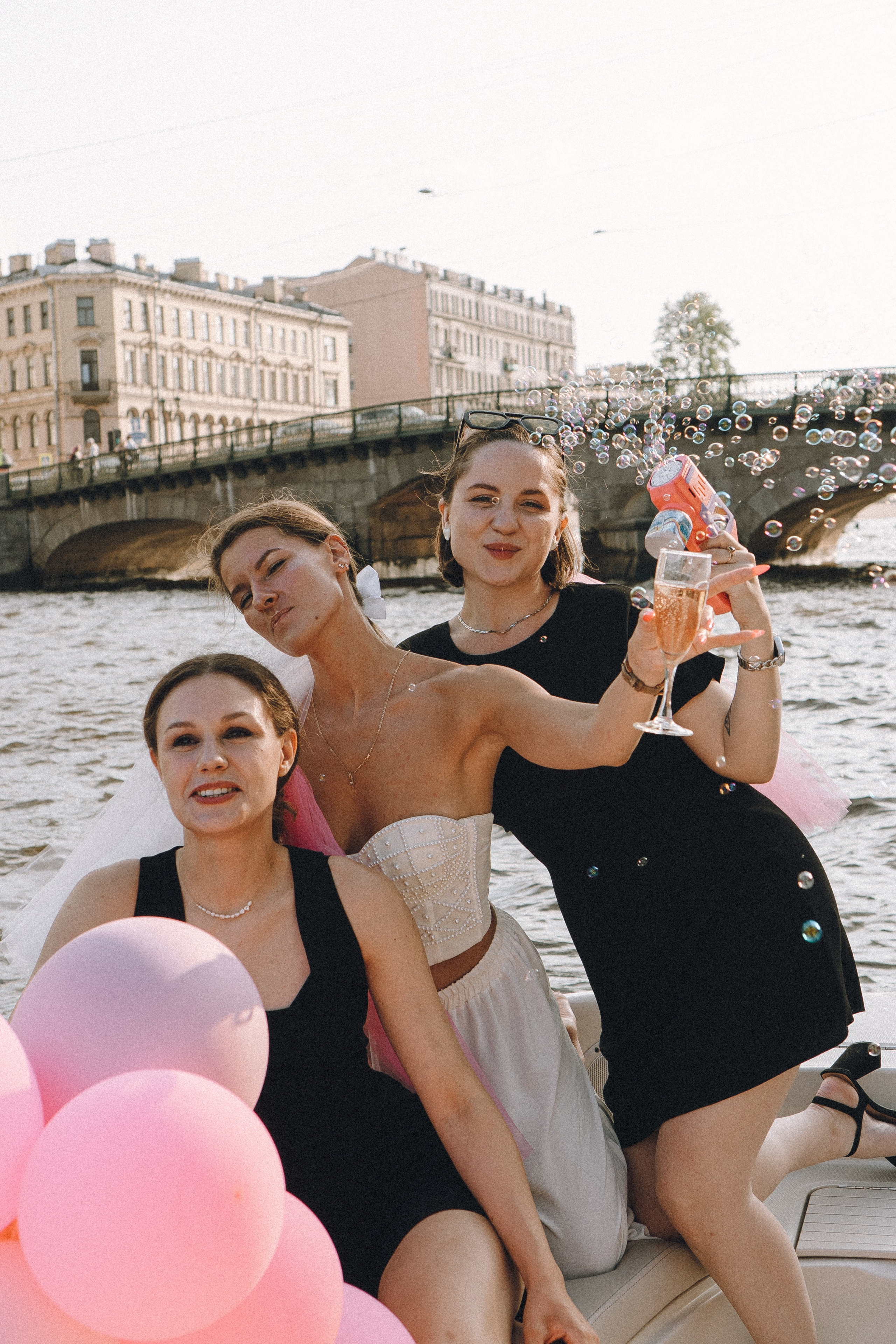 ДЕВИЧНИК НА КАТЕРЕ. Профессиональный фотограф, Санкт-Петербург — Виктория Богомолова