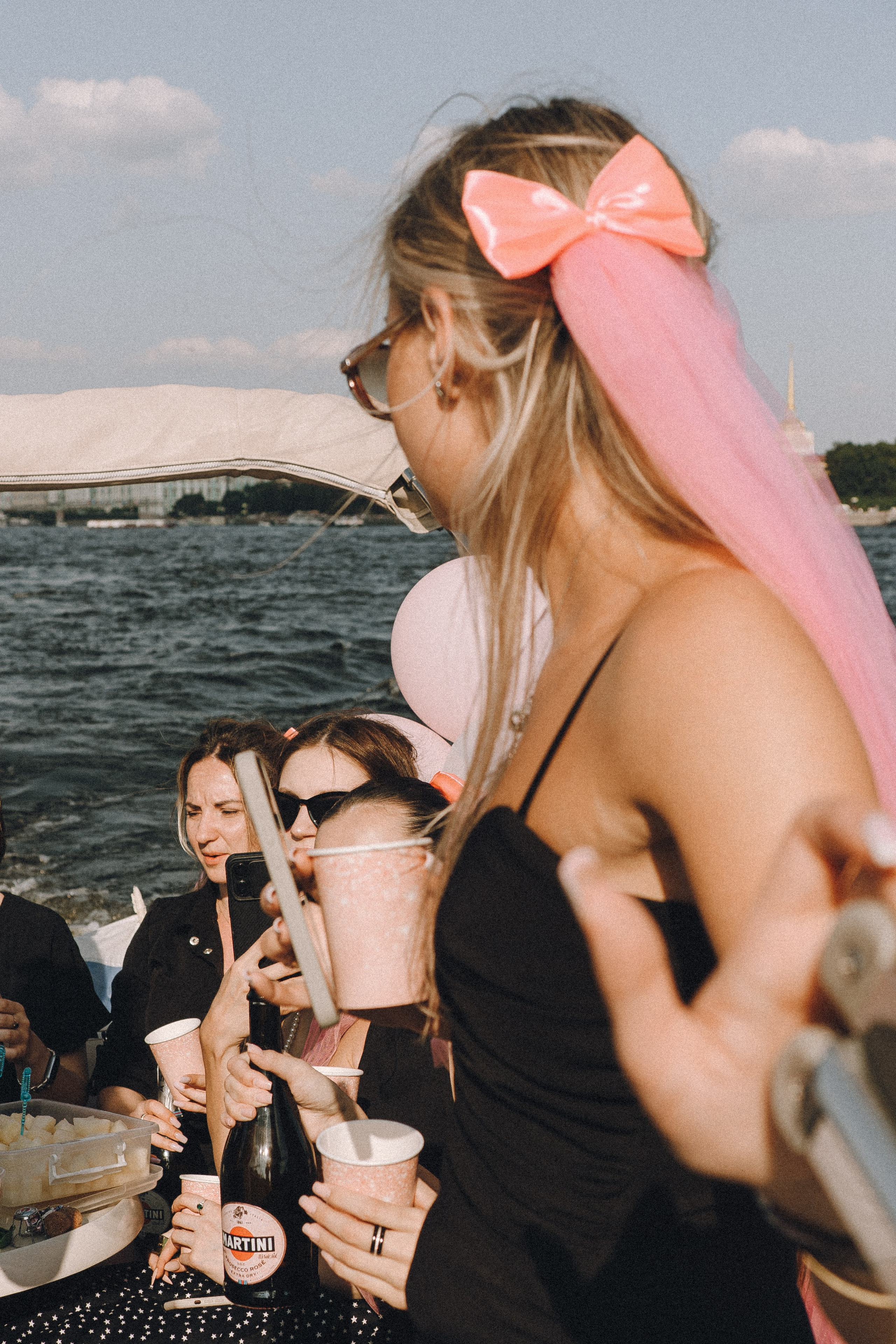 ДЕВИЧНИК НА КАТЕРЕ. Профессиональный фотограф, Санкт-Петербург — Виктория Богомолова