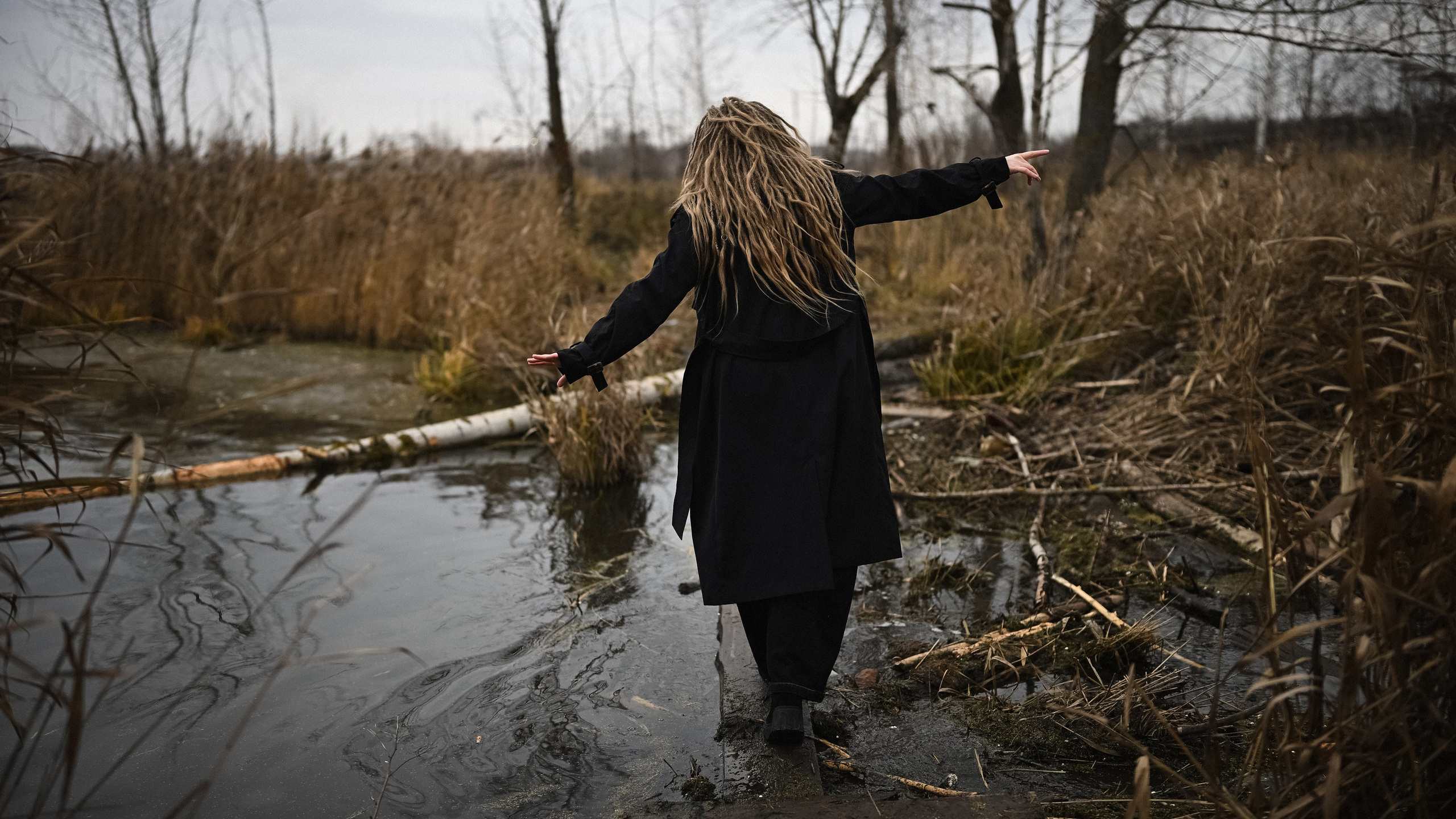 Тишина осени — атмосферная фотосессия на природе в Казани от фотографа Алексея Клейменова