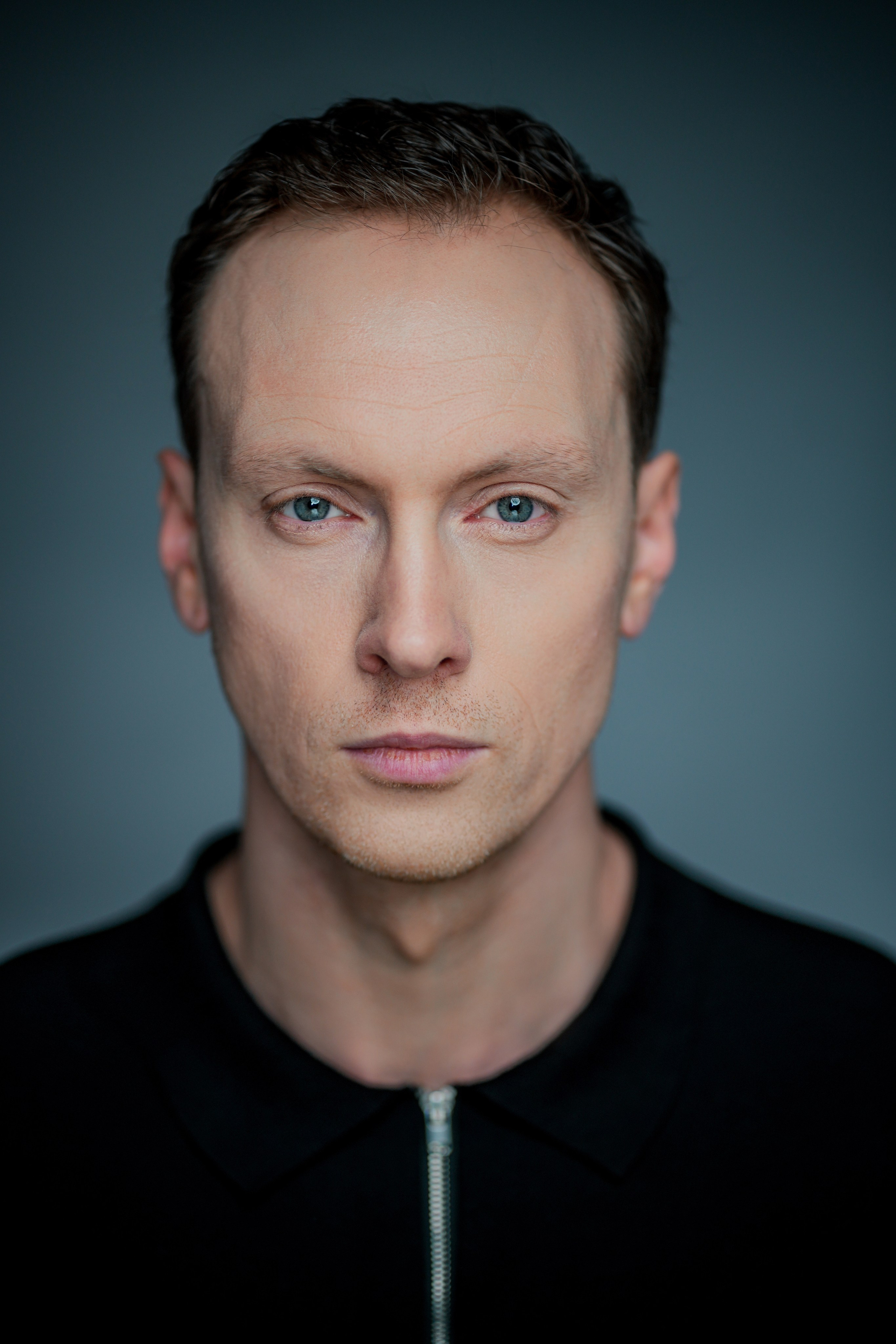 Актёр Игорь Коростылёв. Портретная съемка в Москве, студийный фотограф Игорь Фомин