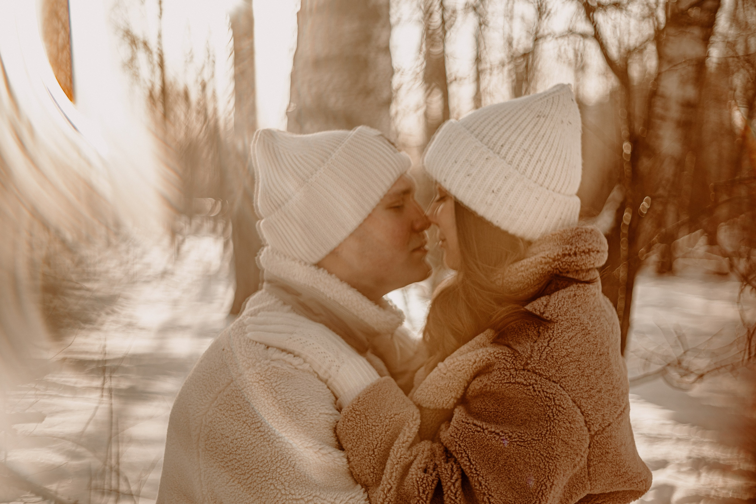 Тепло в зимнем лесу. Арт-фотограф Крис Л. в Тобольске: портрет, семейные, свадьбы