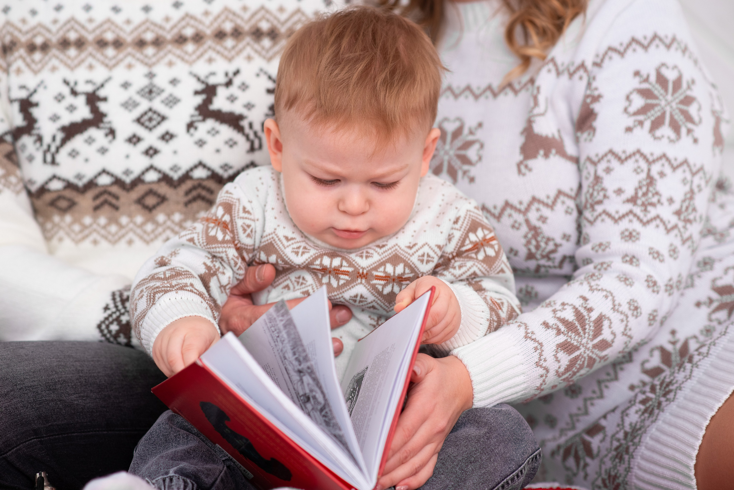 Новогодняя семья Натальи. Семейный фотограф на выписку из роддома и крещение Минск Настя Гришук