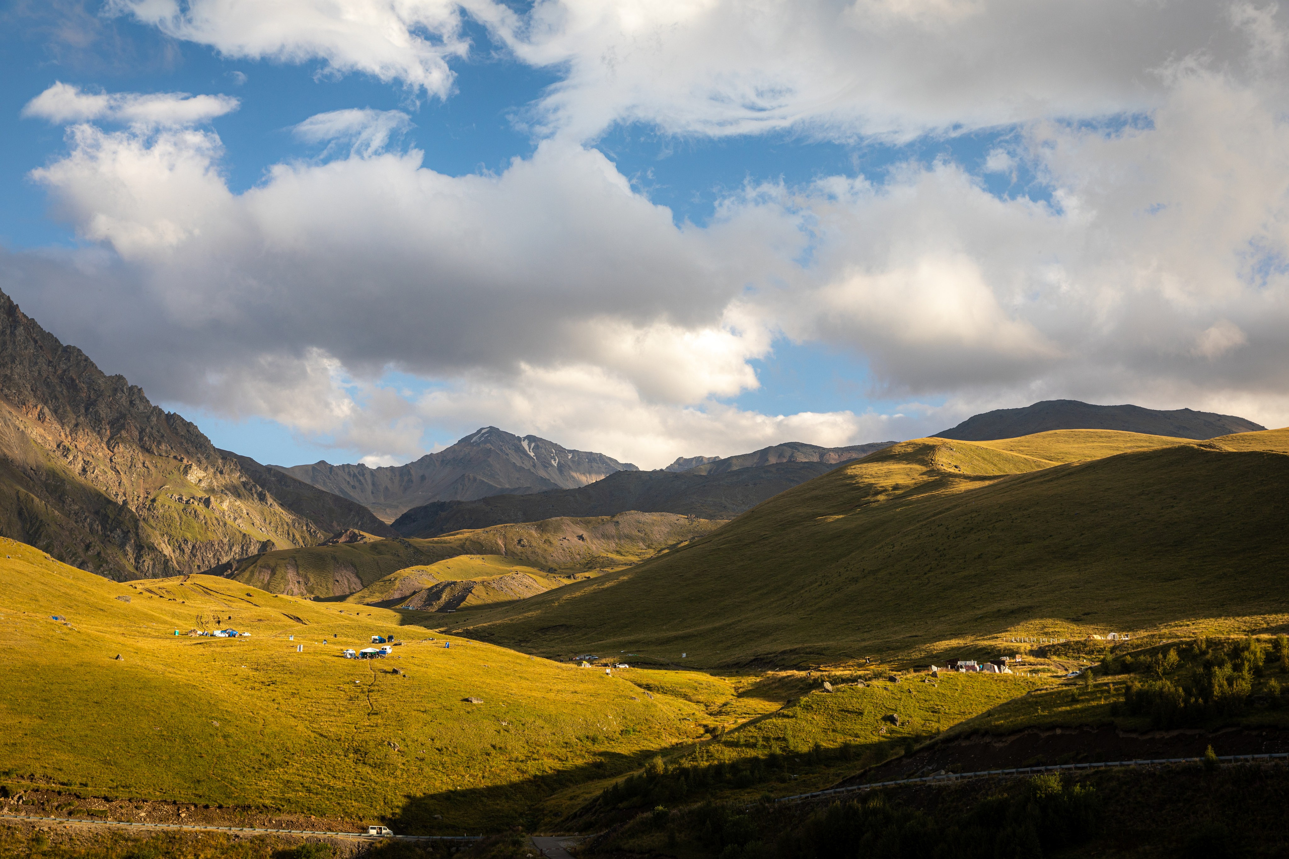 Кавказ. Путешествие в Фотографии
