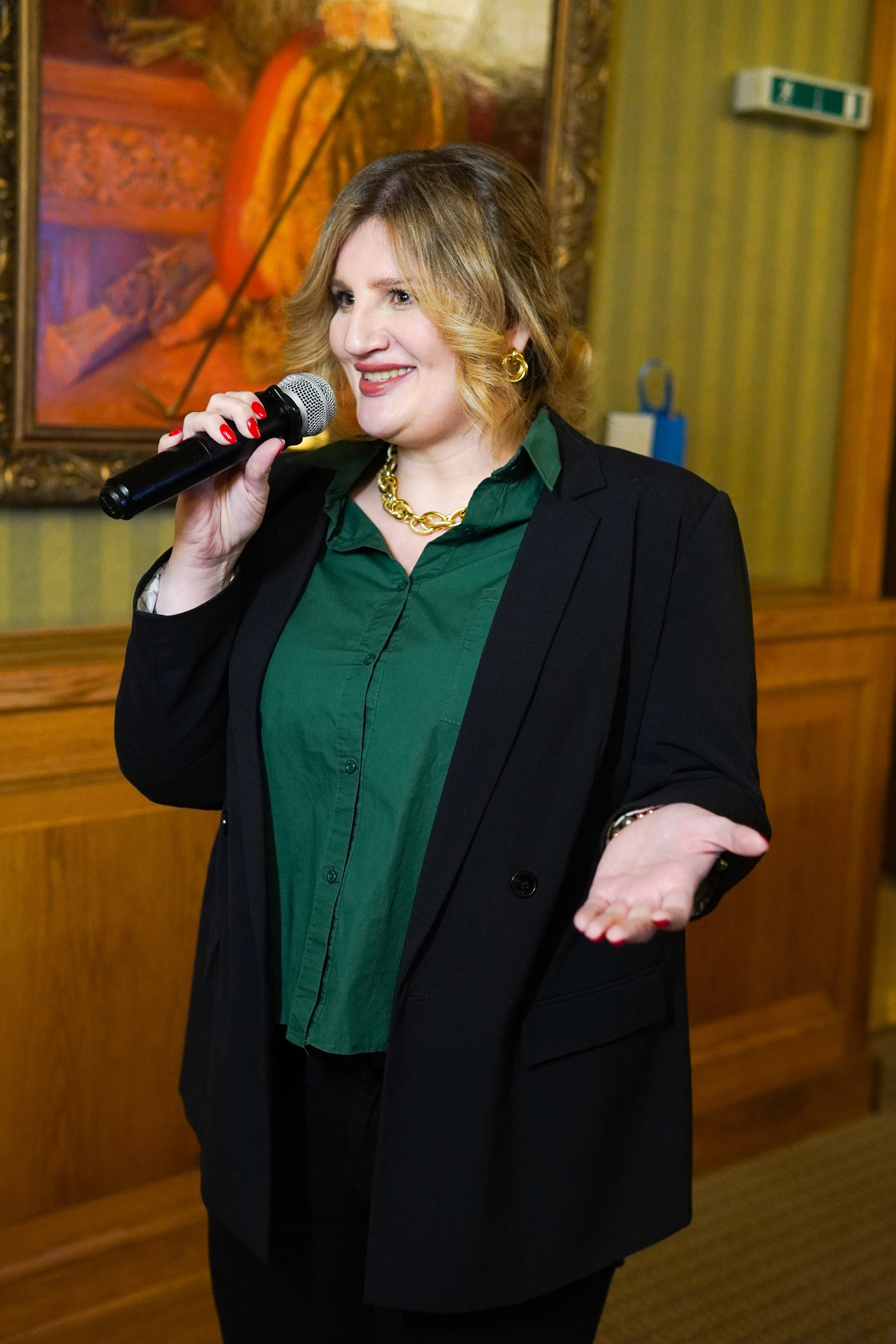 Конференция с М Хазиным. Фото | Видео Контент Мишель Ватаманюк