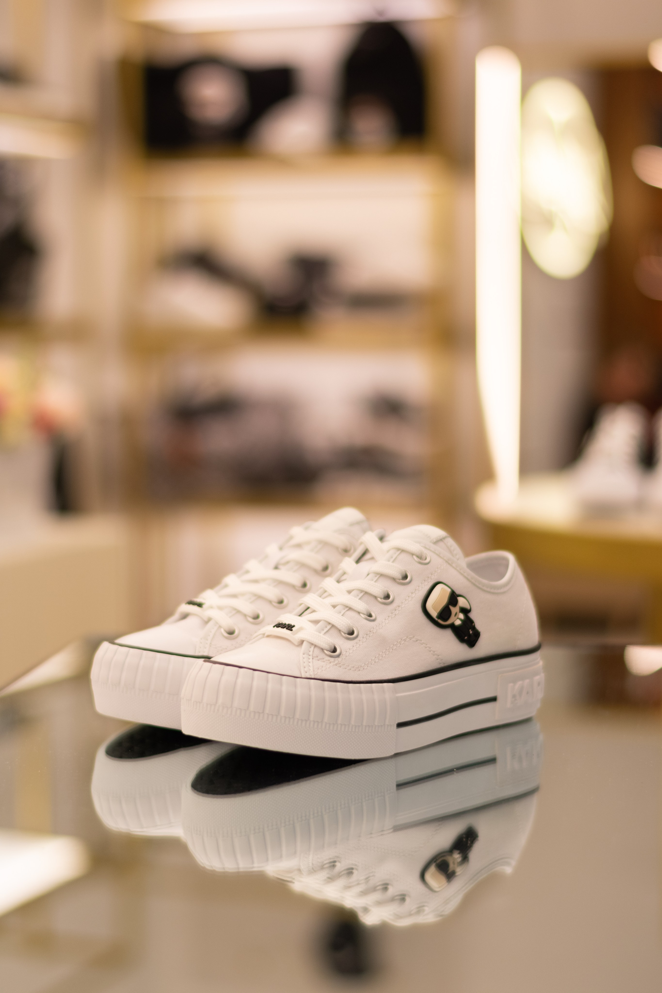 Для организаций. Предметная фотосессия для обувного магазина Capsula. Фотограф/видеограф Богдан Голованов