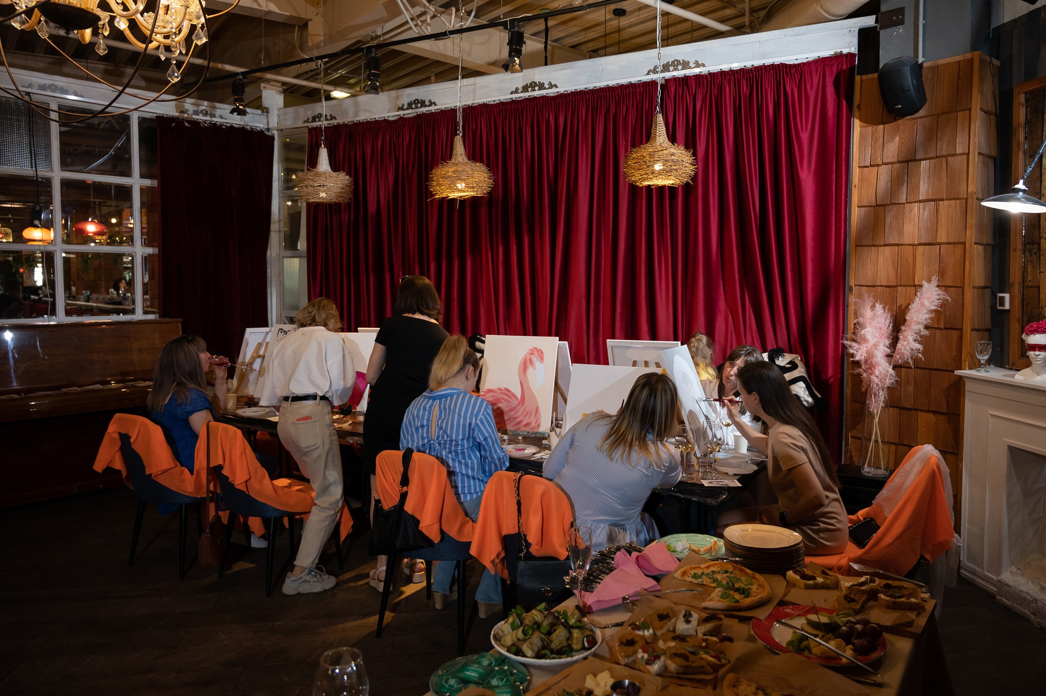 Творчество в ресторане Большая кухня. Свадебный и семейный фотограф из Санкт-Петербурга Климов Анатолий