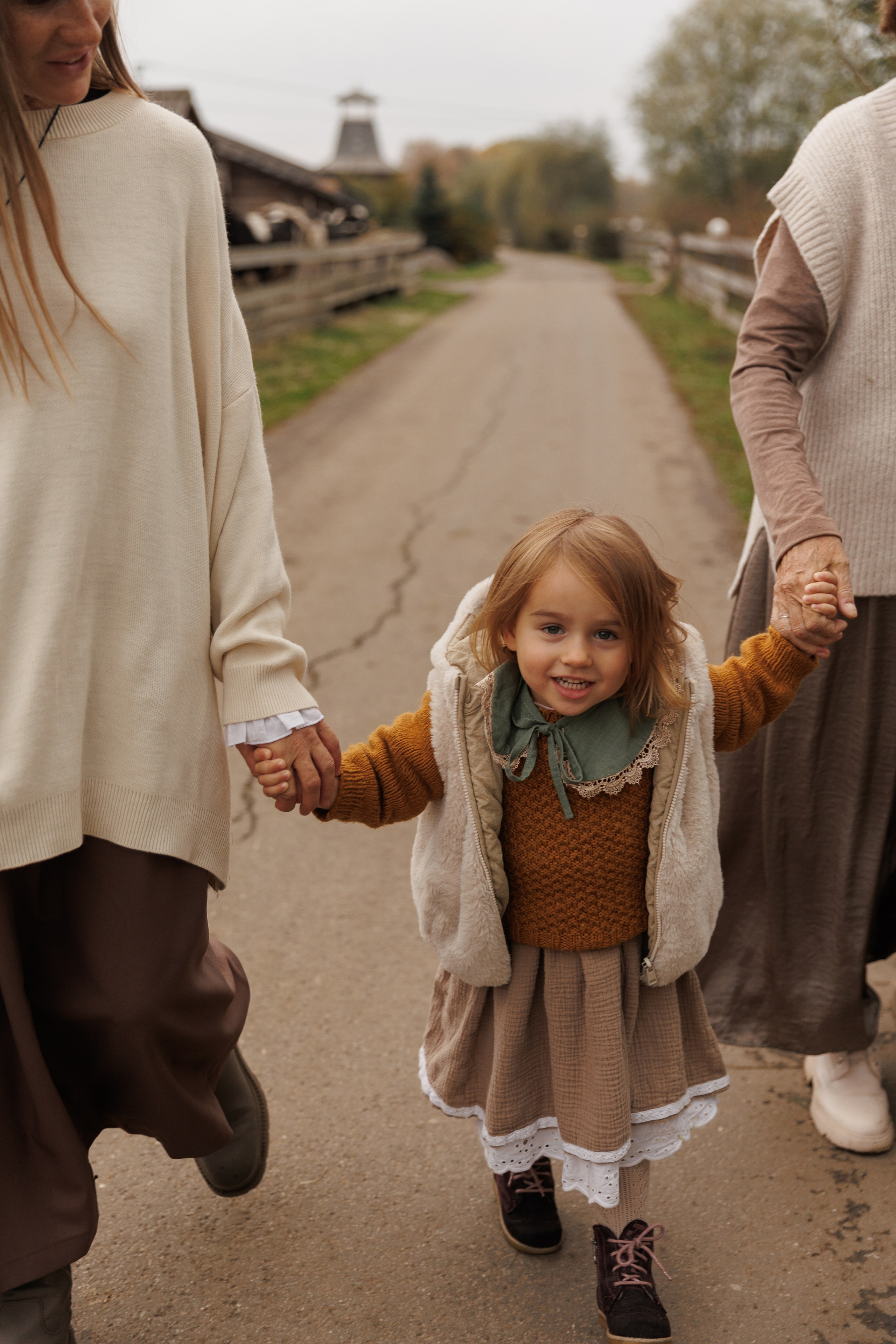 Осенняя прогулка (село Остров). Фотограф в Красногорске и Москве