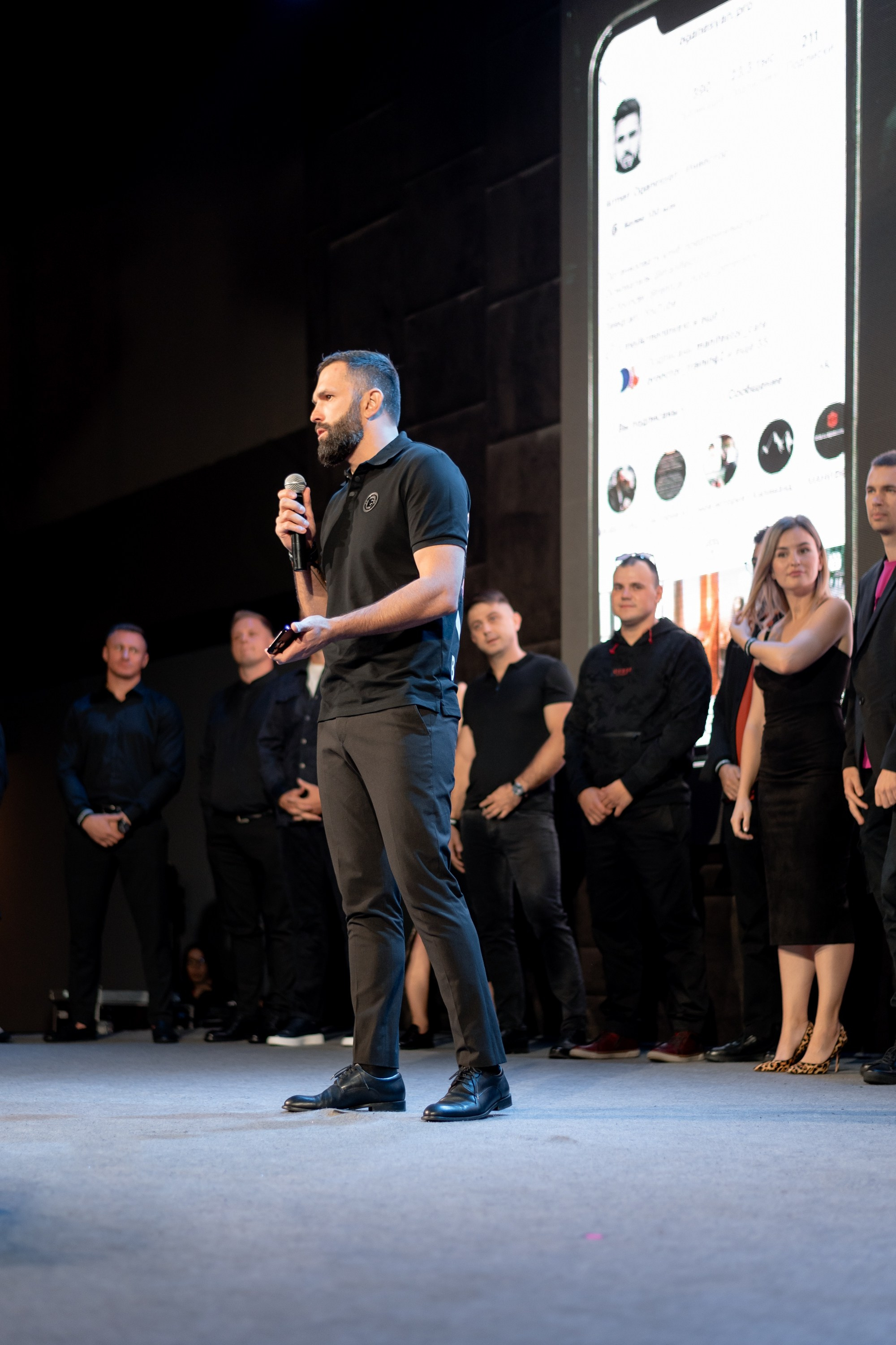 Манифестор. Фотограф в Москве. Антон S