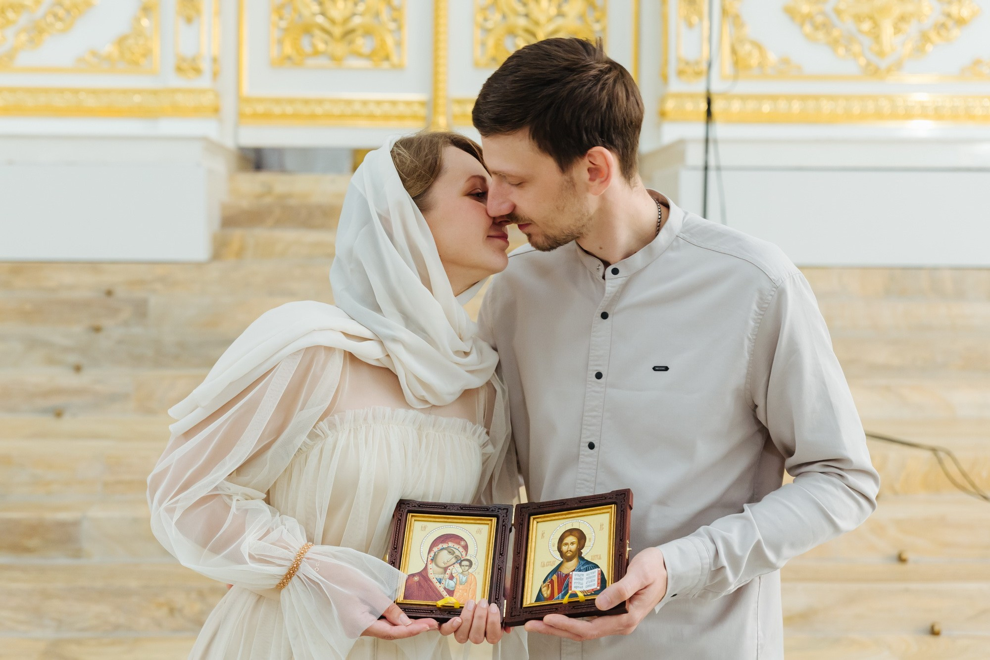 где лучше венчаться спб, смольный собор, сколько стоит венчание, лучший храм церковь для венчания, стоимость венчания в смольном соборе, фотограф на венчание, обвенчаться в Питере, смольный собор как обвенчаться