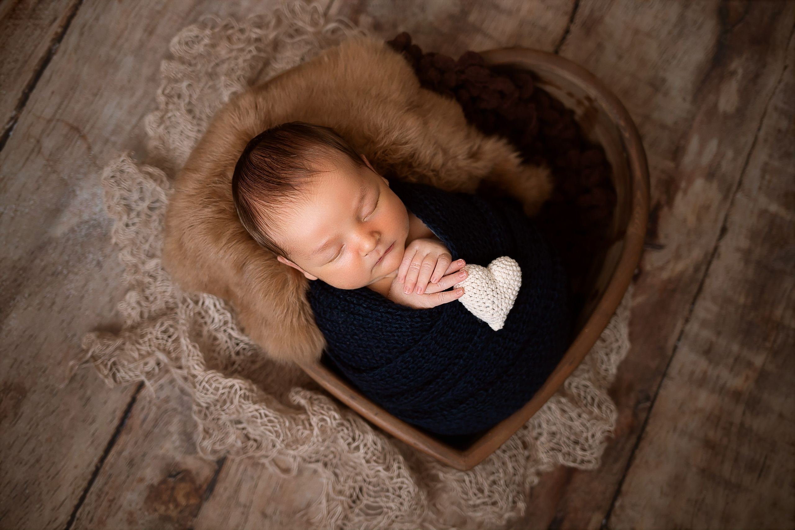 Фотосессия новорожденного. Фотограф новорожденных в Новосибирске