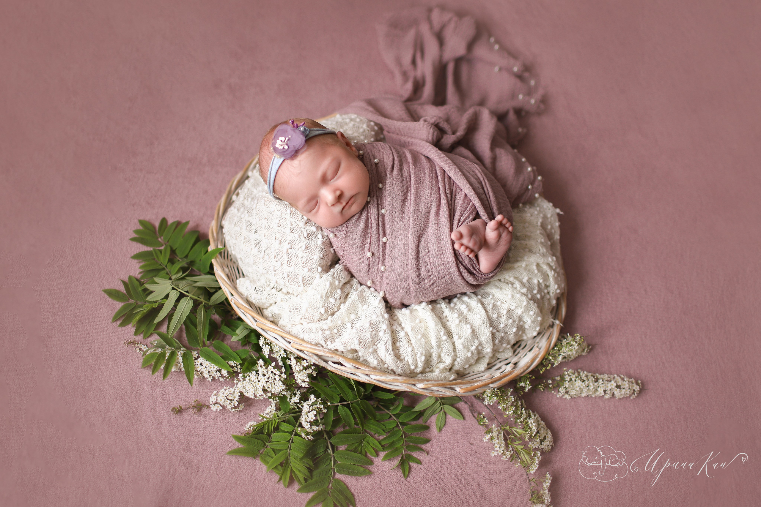 Новорожденная фотосессия для девочек. Ирина Кан Фотограф новорожденных в Екатеринбурге