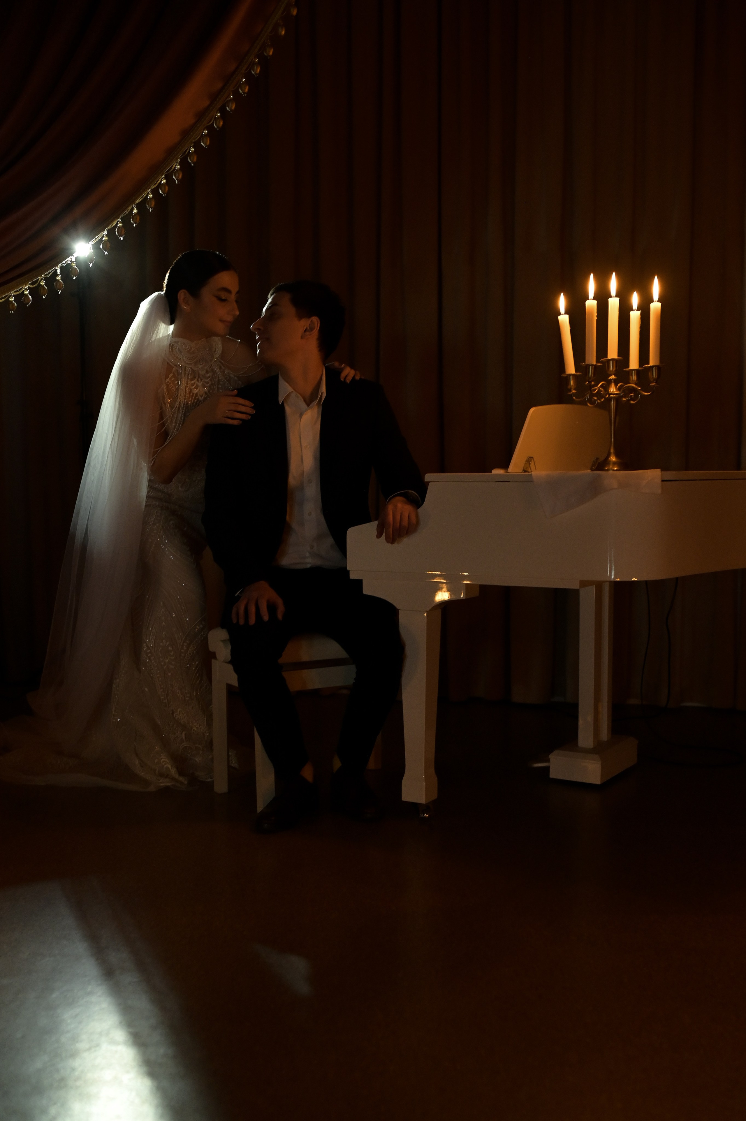 Негасимый свет. Главная