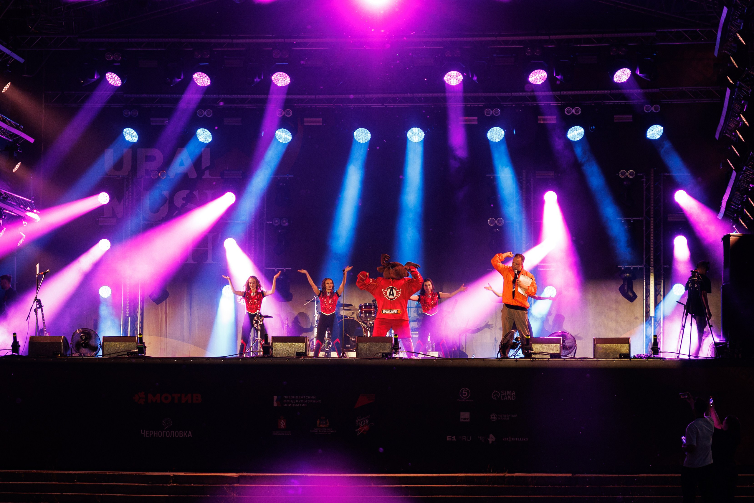 Ural Music Night. Валерий Злобин — портретный и свадебный фотограф в Екатеринбурге