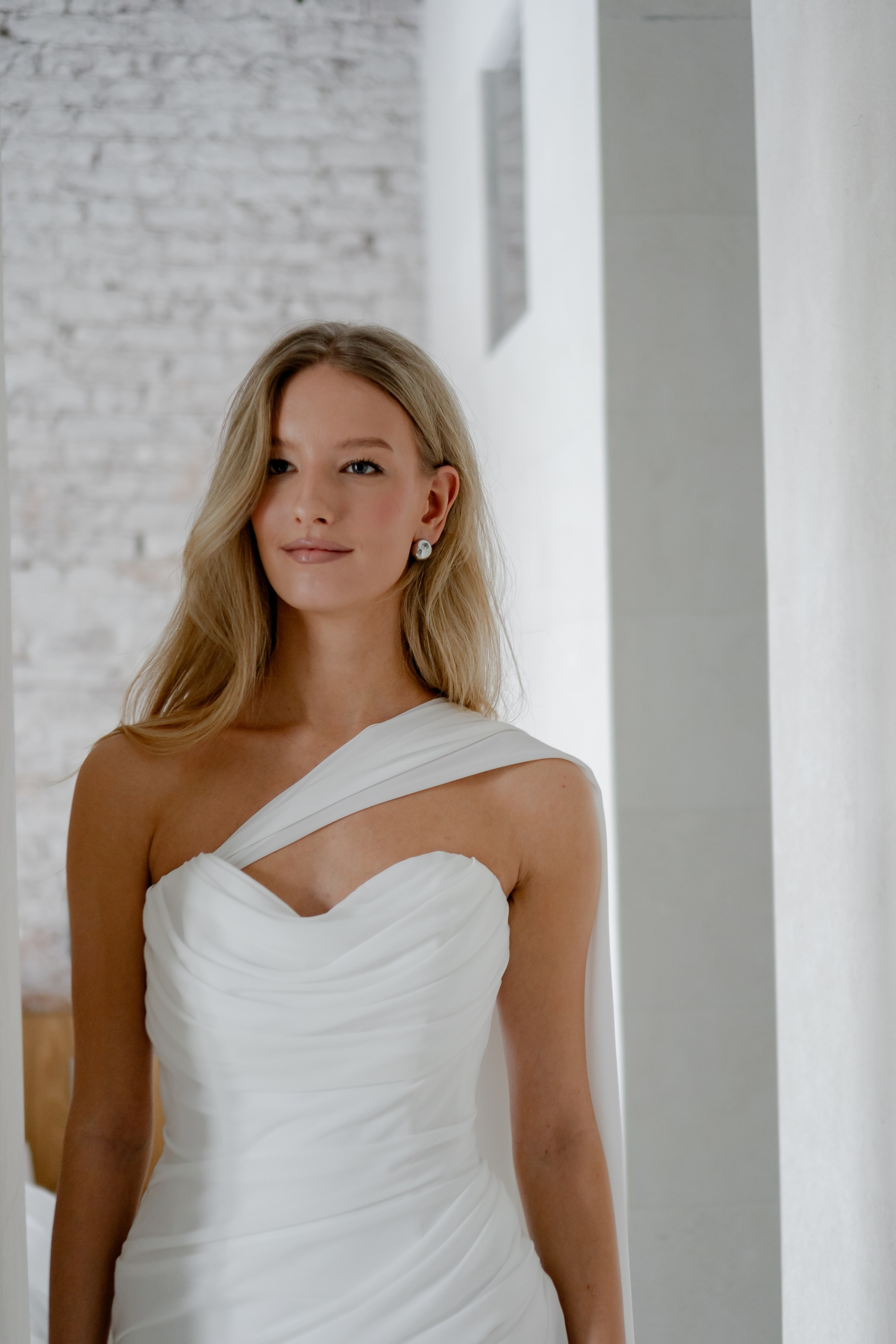 ЭЛЕГАНТНАЯ СВАДБЕНАЯ СЬЕМКА ЖЕНИХА И НЕВЕСТЫ В ДОРОГОМ ОТЕЛЕ САНКТ-ПЕТЕРБУРГА. Профессиональный фотограф, Санкт-Петербург — Виктория Богомолова