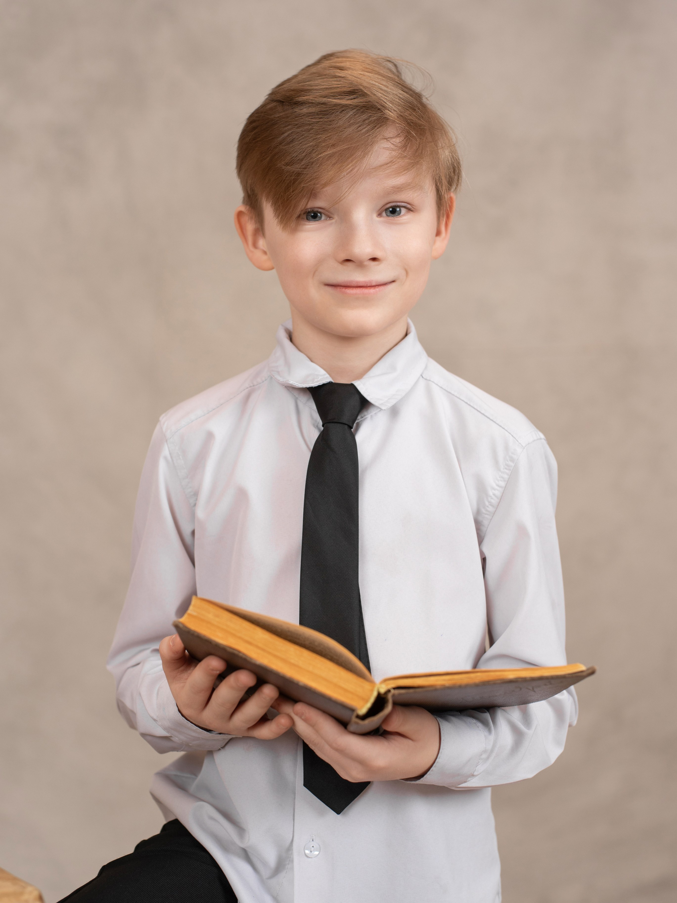 Общие фотографии 1-11 класс. Выпускные альбомы в Тюмени для школ, садов, вузов спортивных секций