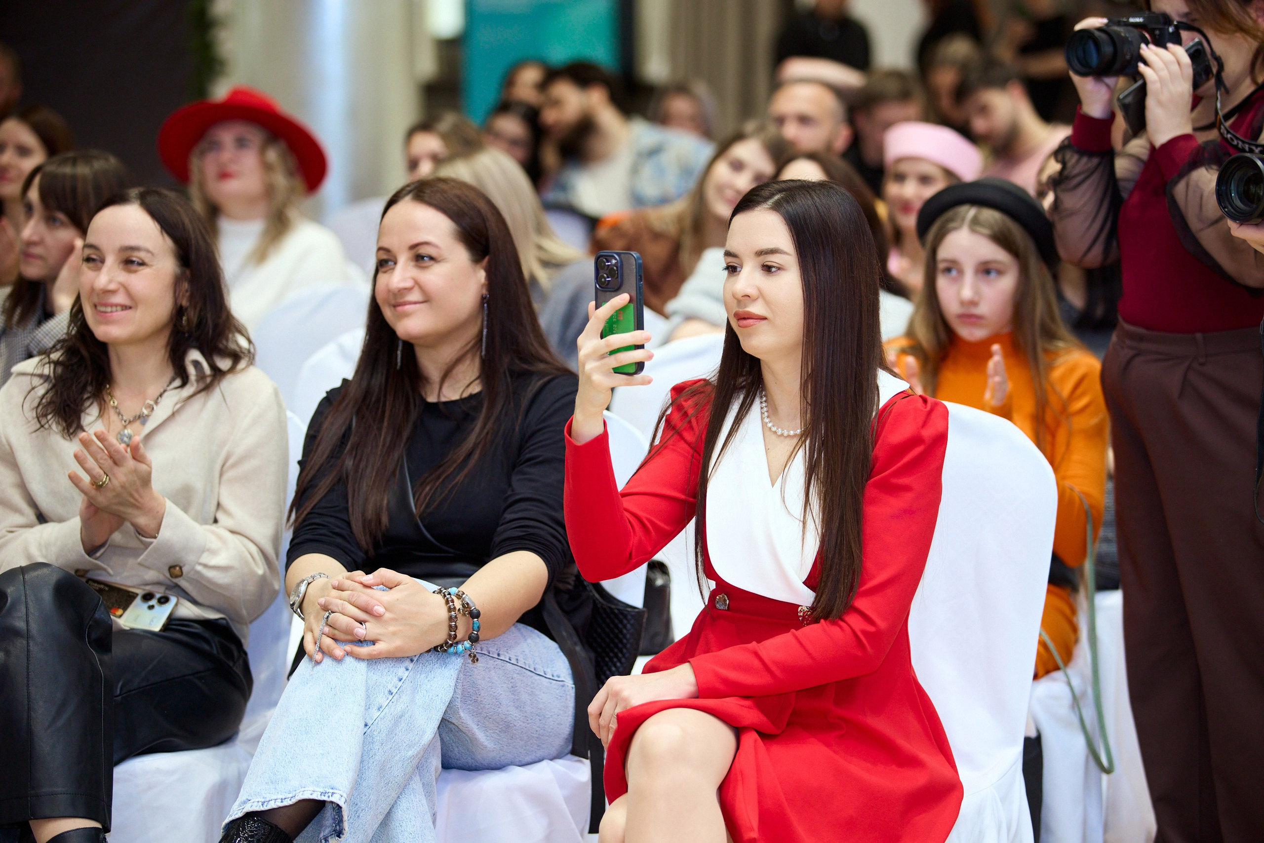 СММ — ВЕСТНИК 12.2025. Конференция, на которой регулярно обсуждают главные новости в мире маркетинга, продаж и пиара. Фотограф в Краснодаре Дина Павленко