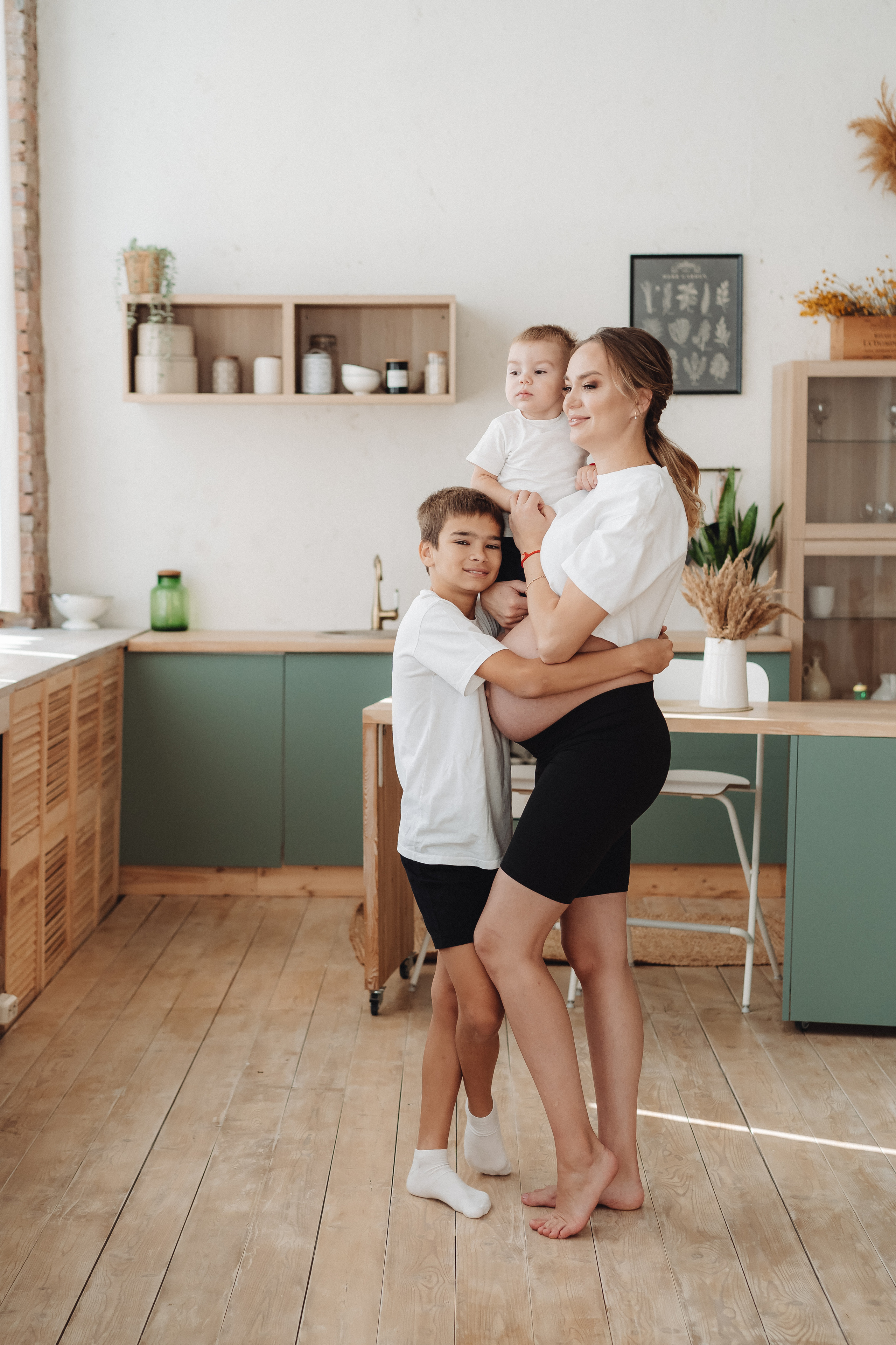 В студии. Семейный и контент фотограф в Красноярске Власова Екатерина