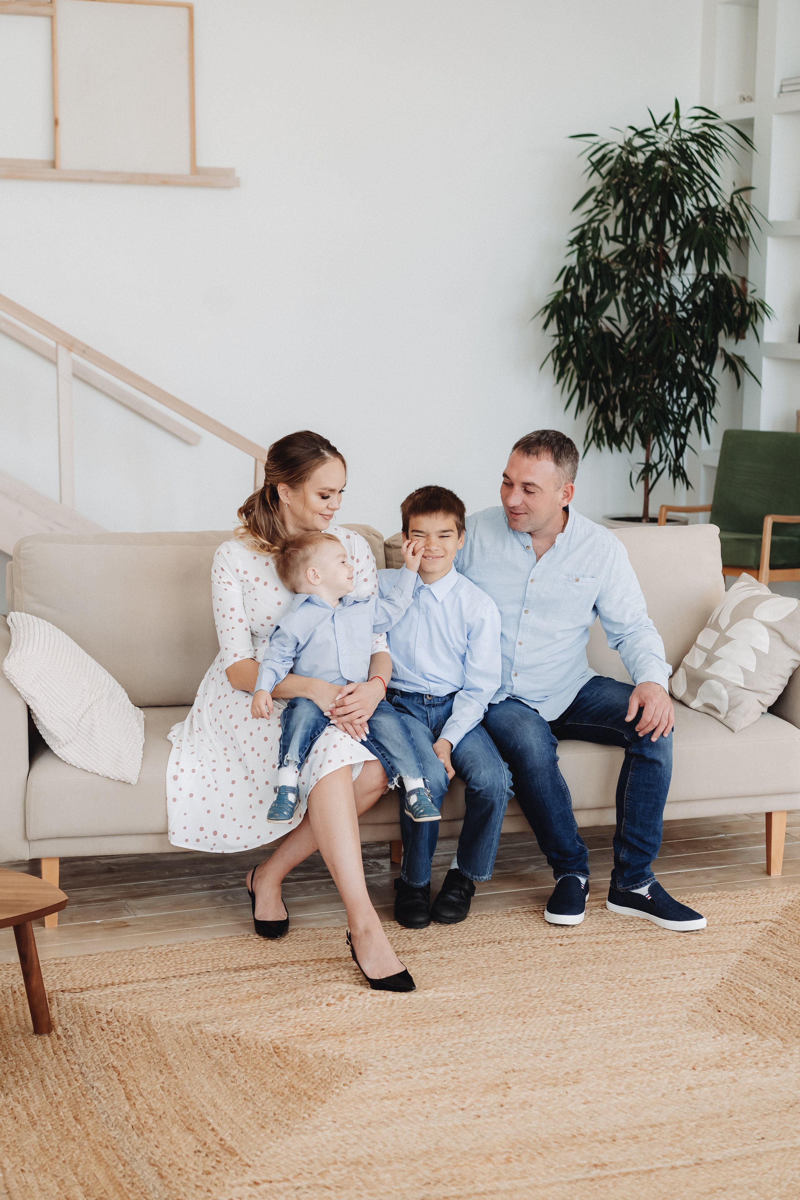 В студии и дома. Семейный и контент фотограф в Красноярске Власова Екатерина