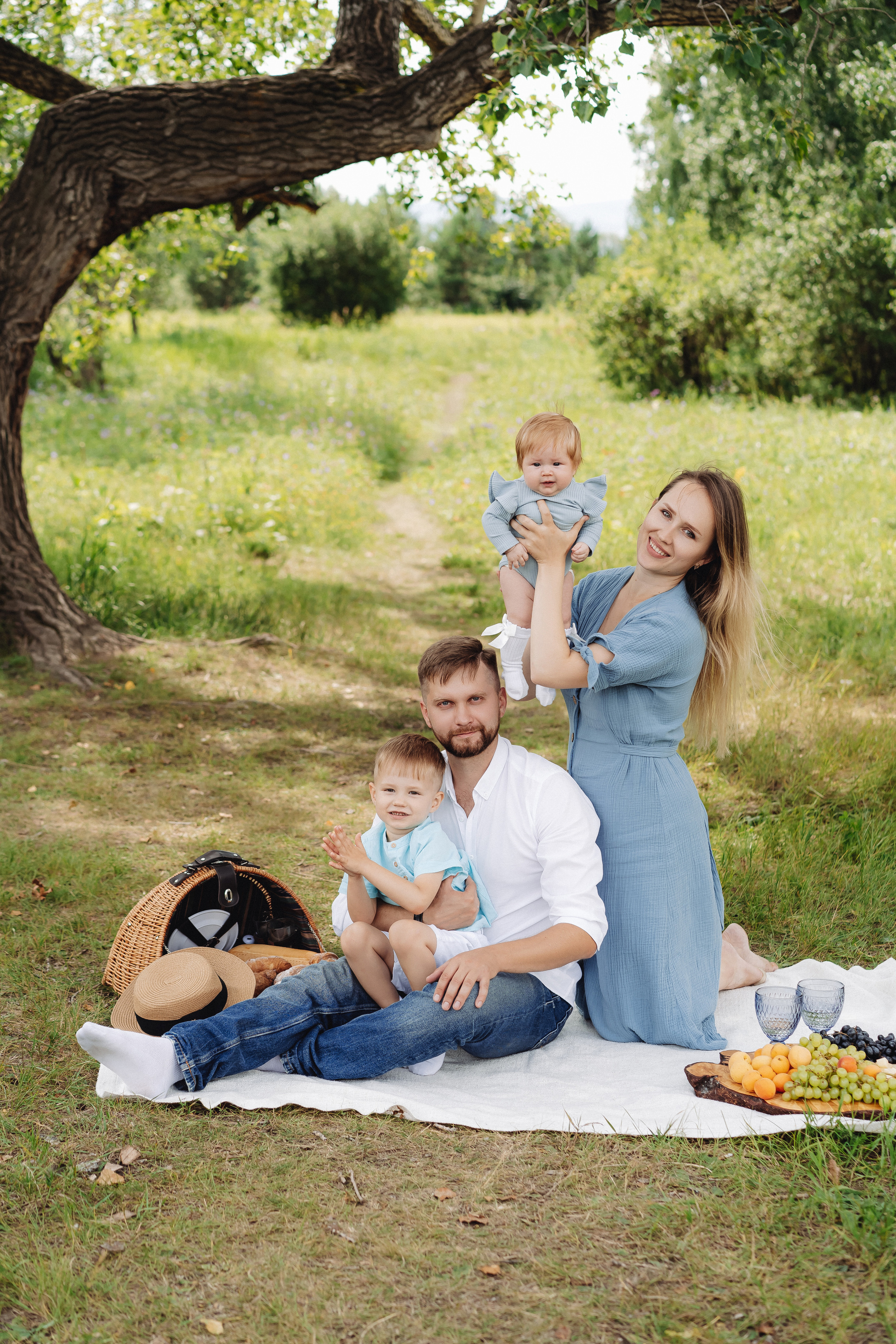 На природе. Семейный и контент фотограф в Красноярске Власова Екатерина