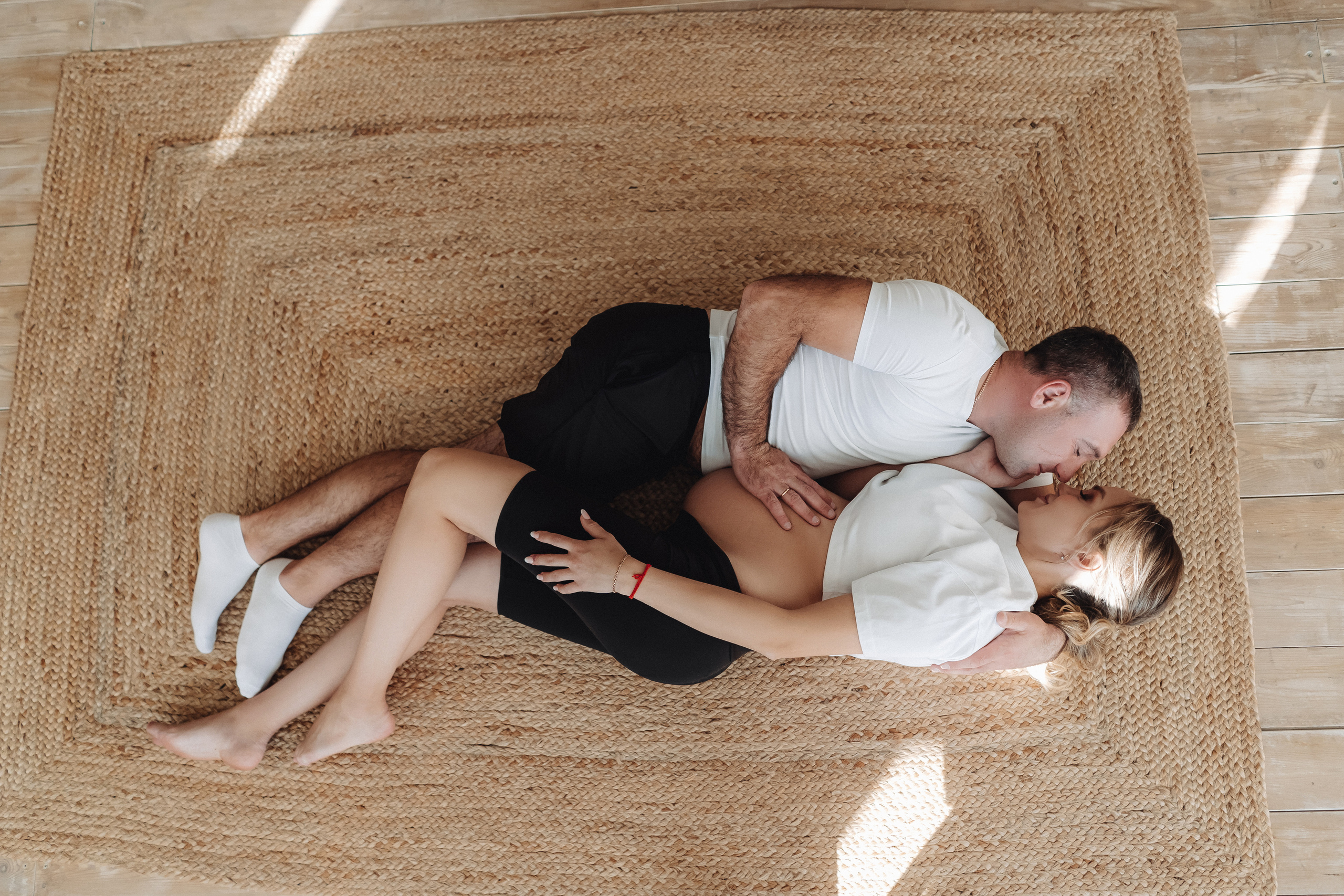 В студии. Семейный и контент фотограф в Красноярске Власова Екатерина