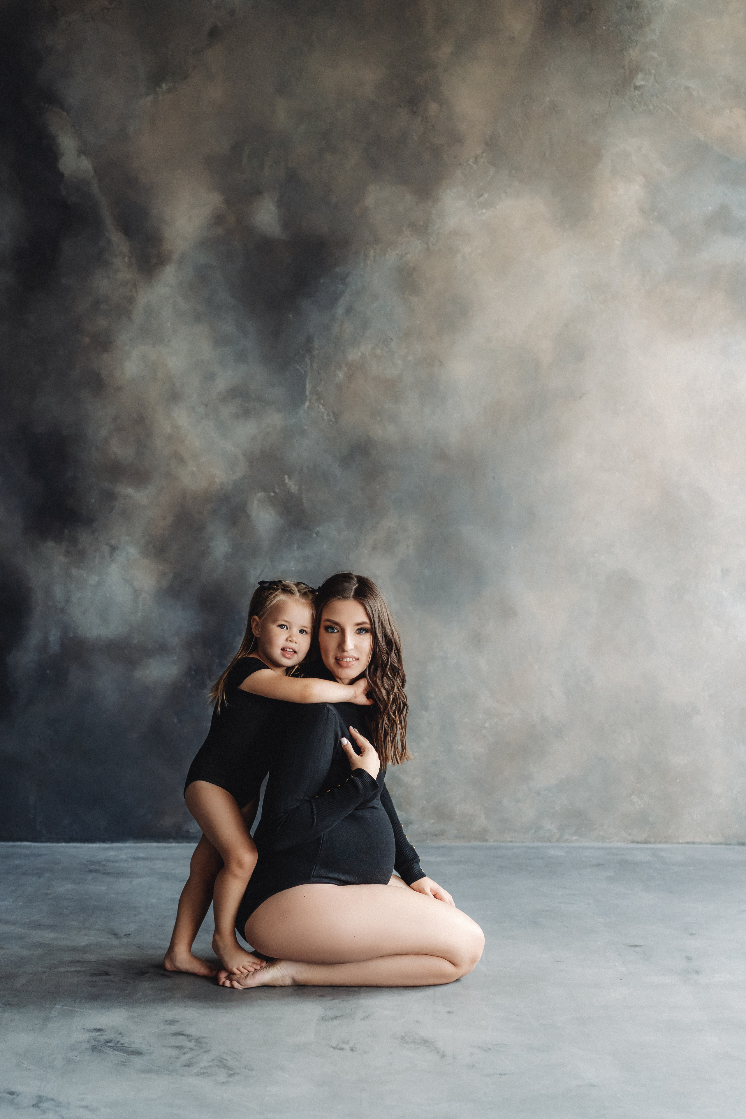 В студии. Семейный и контент фотограф в Красноярске Власова Екатерина