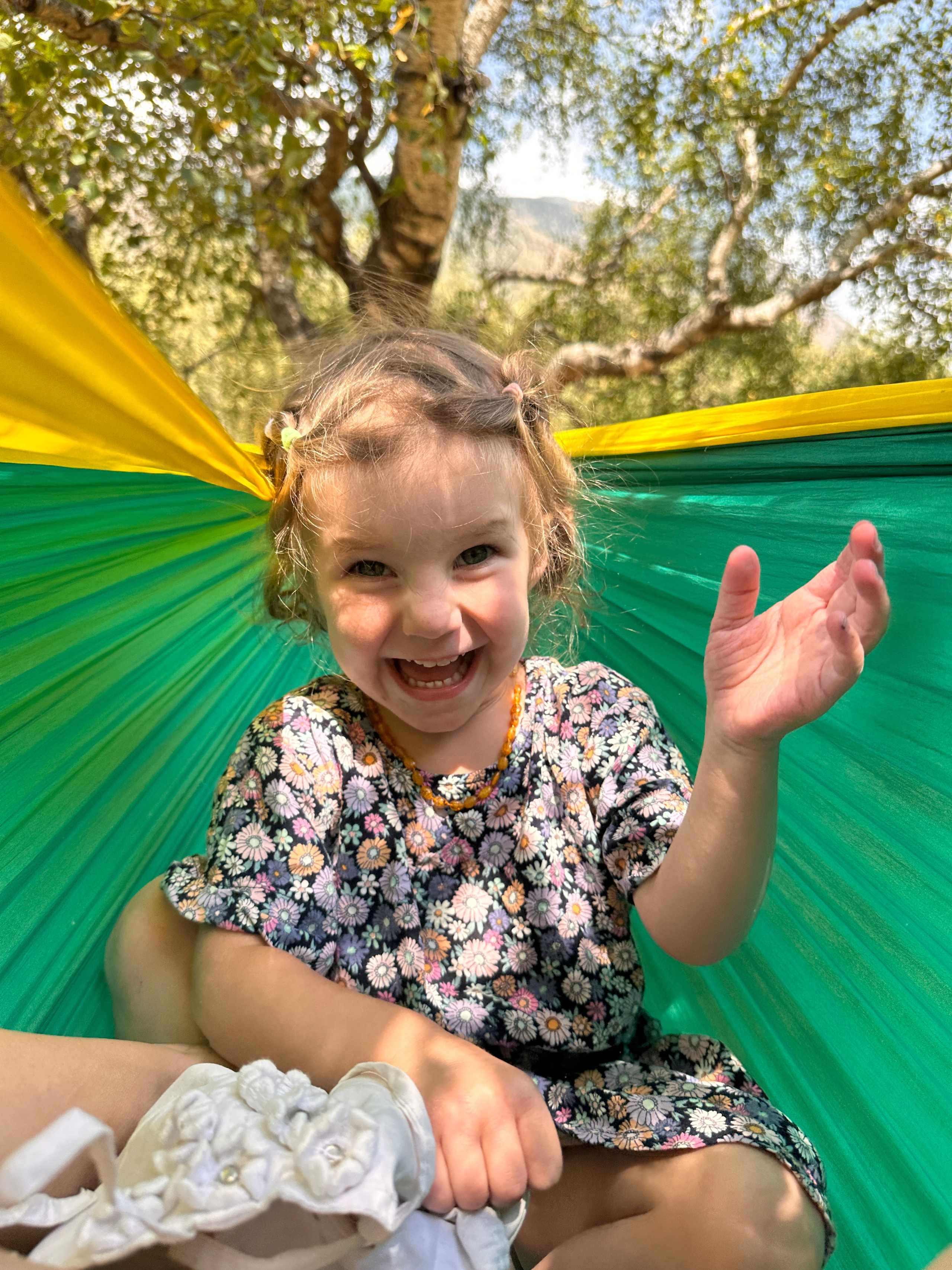 Дети. Смотри, красота!