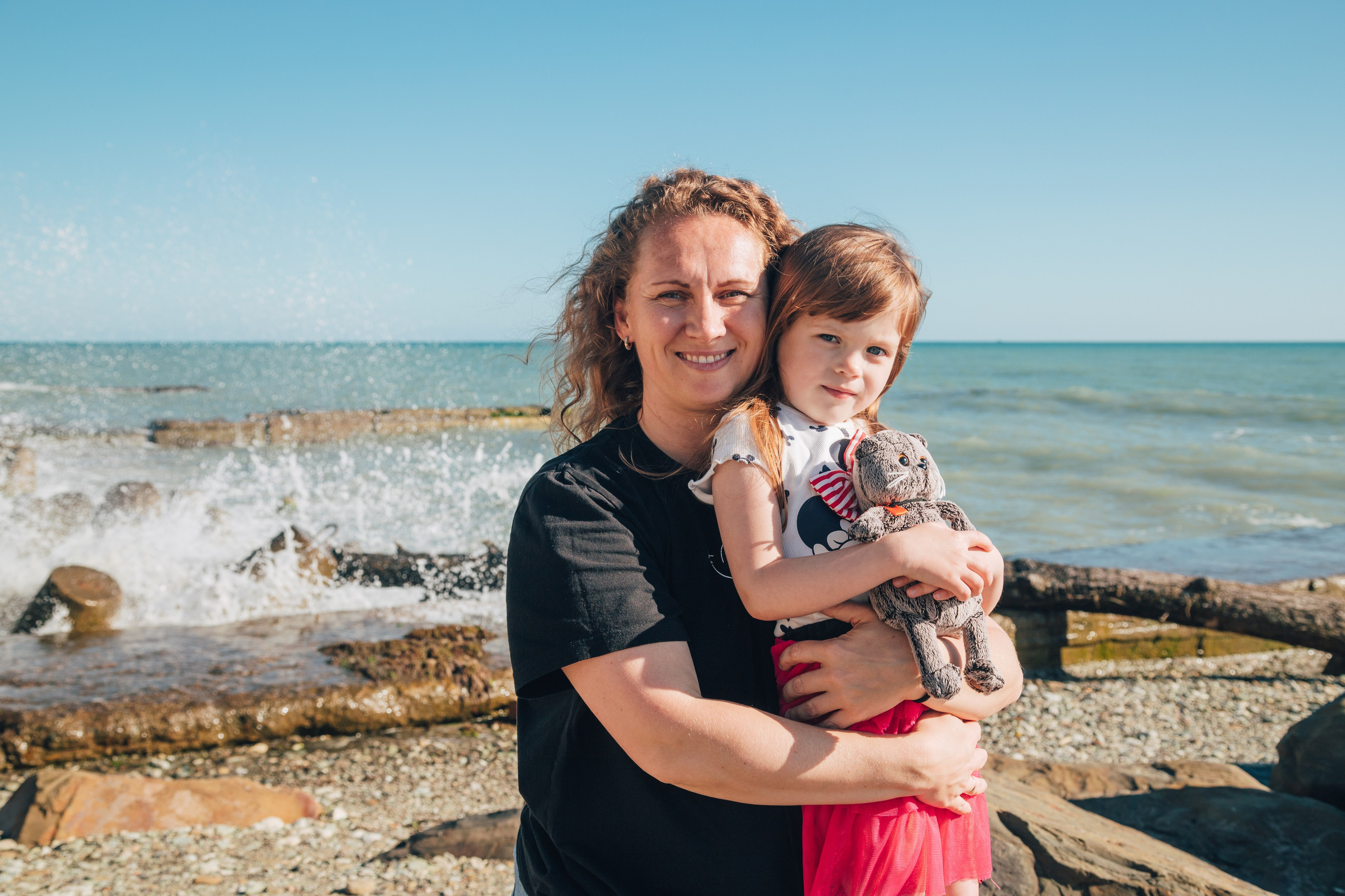 Наташа с детками на Красном Штурме (Сочи. Май 2025 г.). Фотограф Сочи, Адлер, Красная Поляна — Вероника Радченко