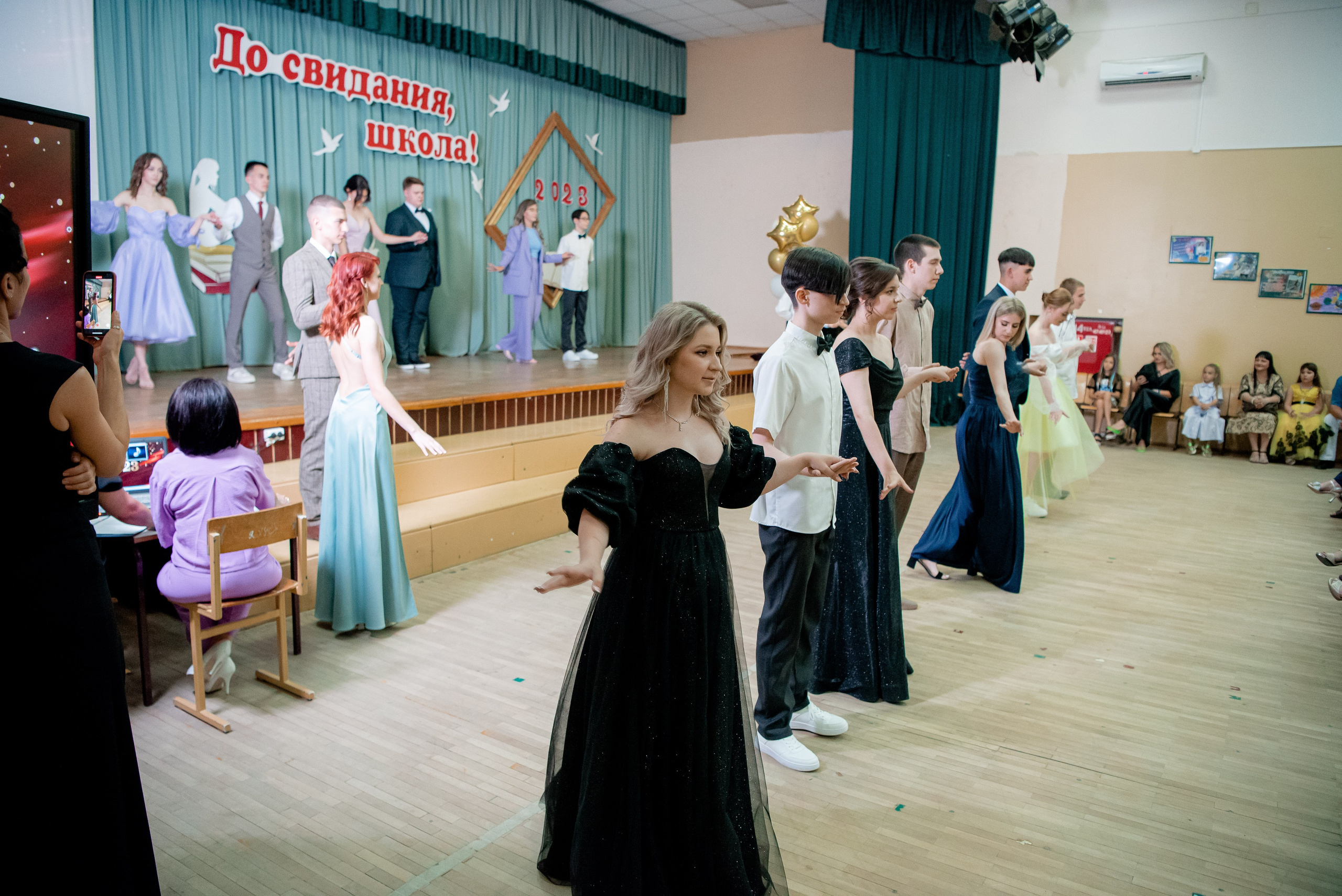 140 Школа. Вручение и Банкет. Сити Холл. Фотограф в Волгограде и Волжском Александр Горбань
