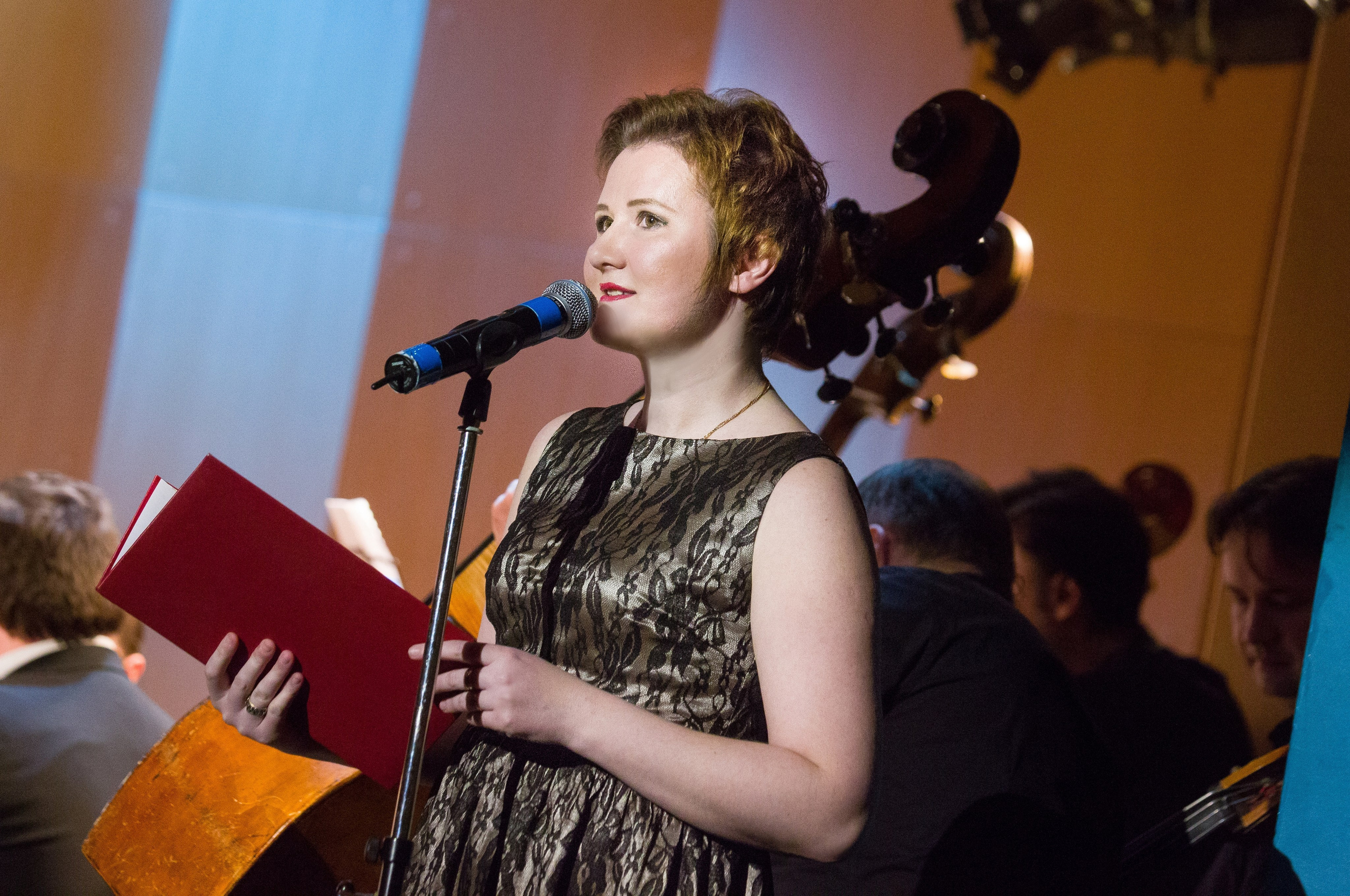 Концерт в Центре Павла Слободкина. Дарья Письменюк / Darya Leitstern — фотограф, музыкант, журналист, путешественник