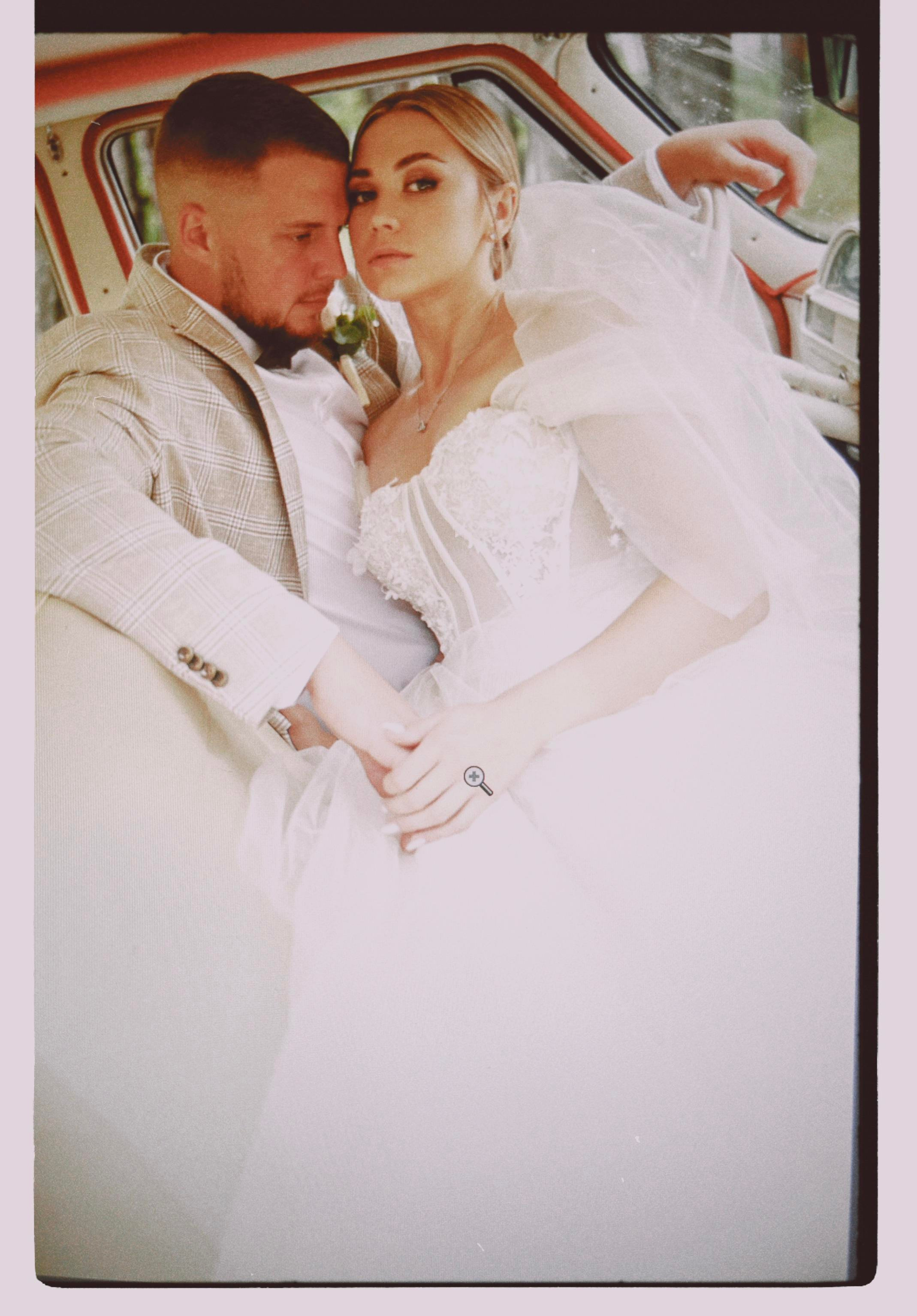 Пленочный Анонс Wedding day Игорь и Алена. Свадебный фотограф Колесников Антон