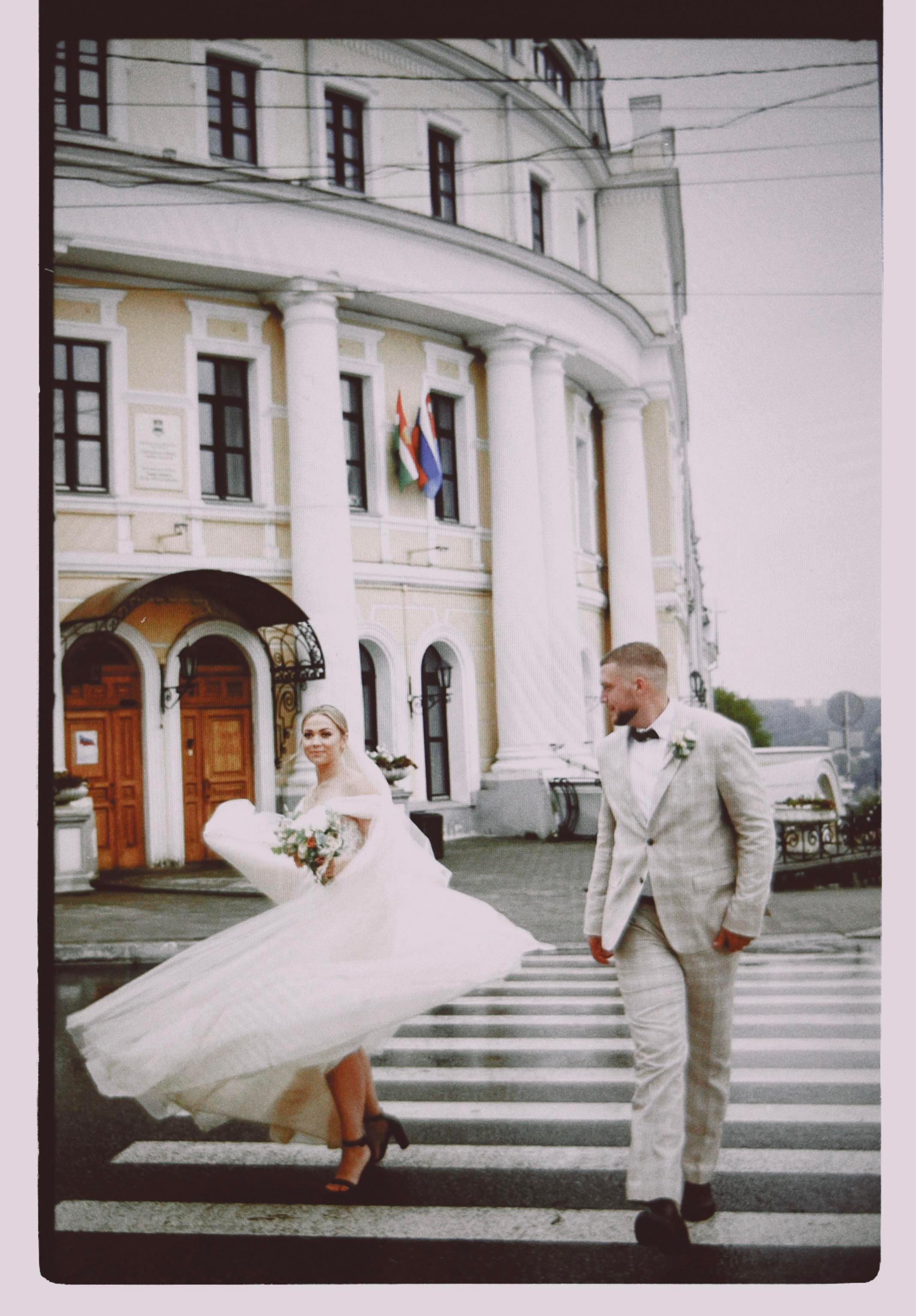 Пленочный Анонс Wedding day Игорь и Алена. Свадебный фотограф Колесников Антон