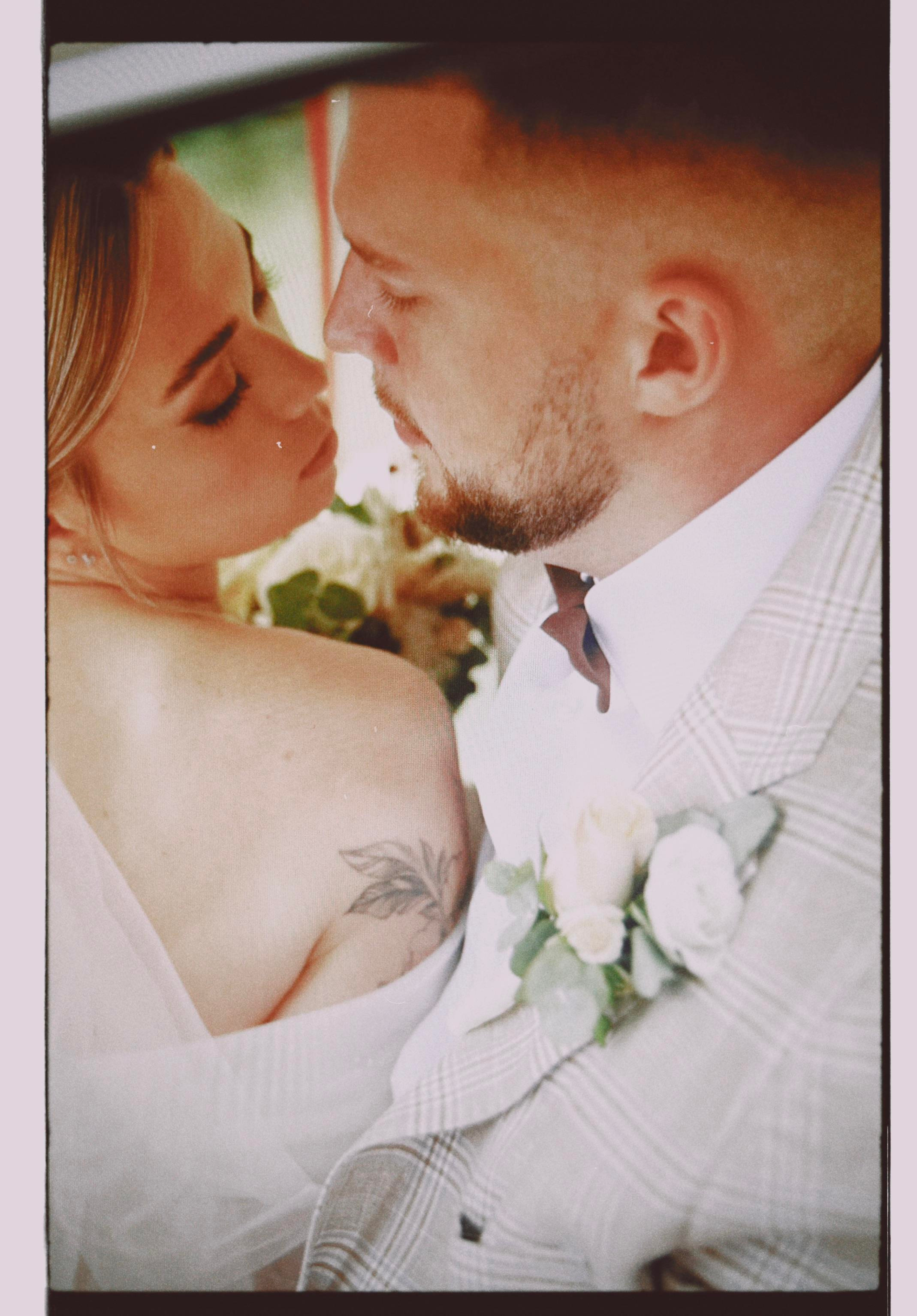 Пленочный Анонс Wedding day Игорь и Алена. Свадебный фотограф Колесников Антон