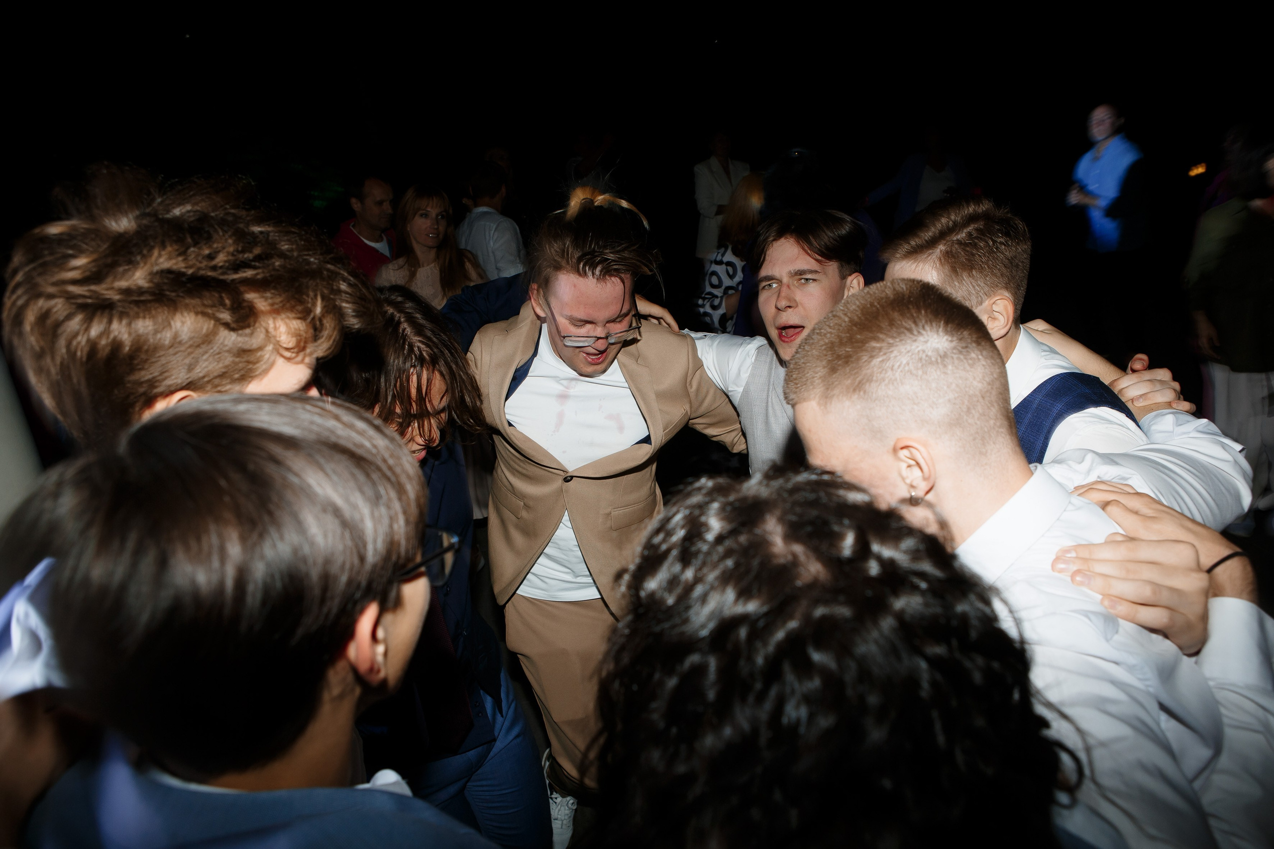 Выпускной Гимназия 12 2024 OpenHouse. Свадебный и портретный Фотограф в Липецке Дмитрий Котюков