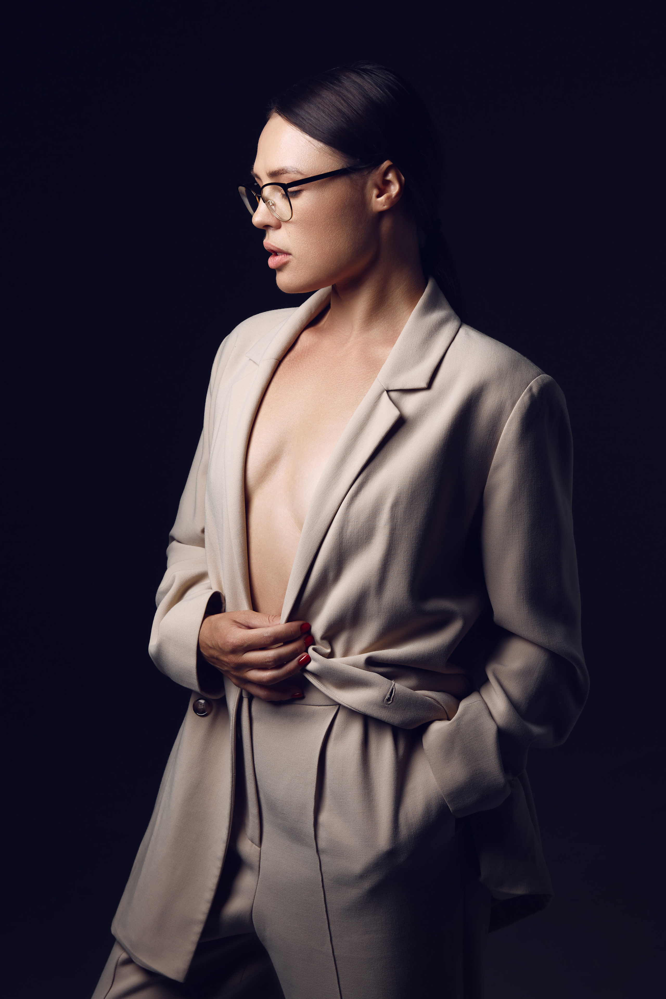 Стильные студийные съемки. Александр Чернин. Семейный и событийный фотограф