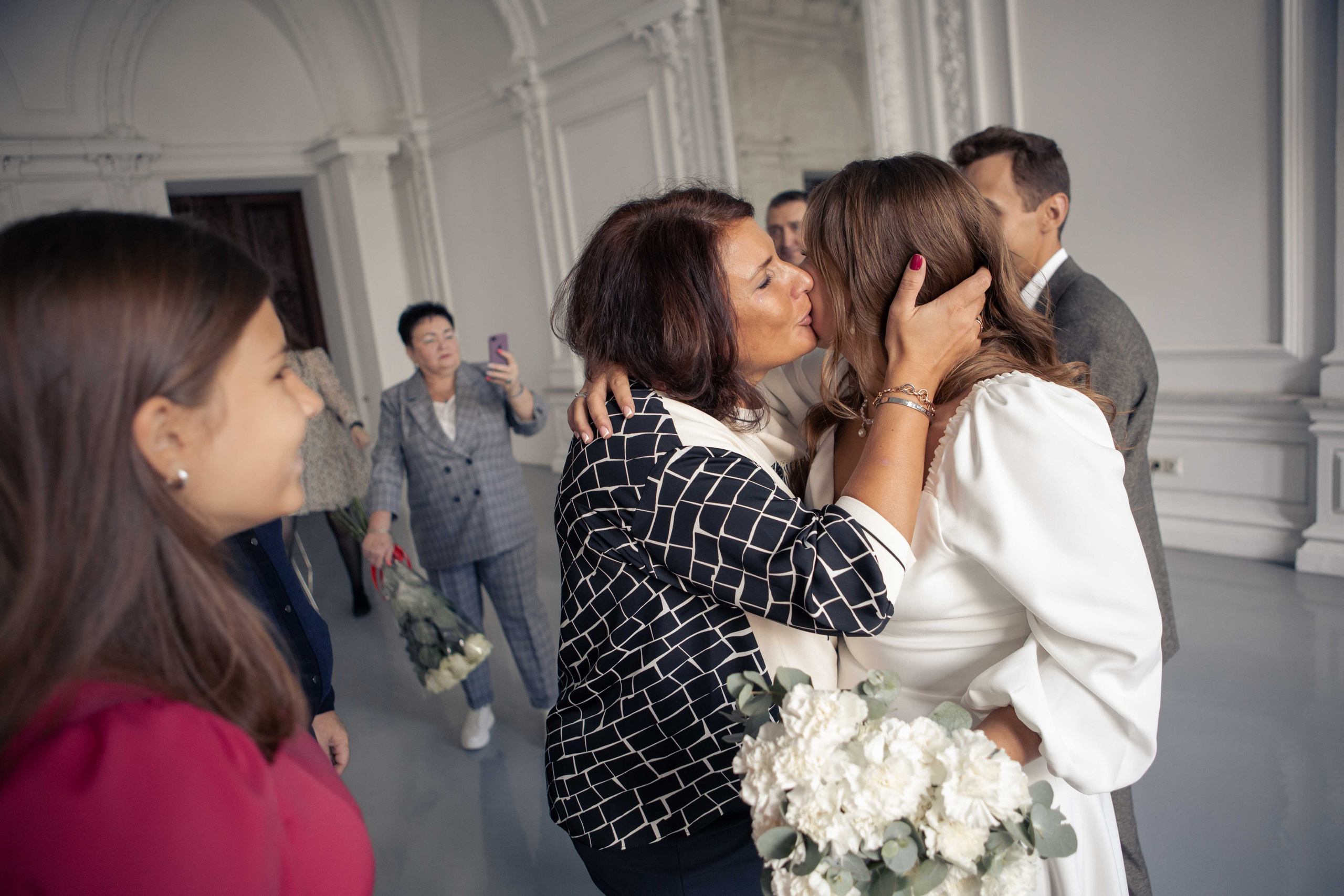 Свадебная фотосессия в Москве в отеле. Фотограф Валерия Горбунова Подольск Бутово Видное Щербинка