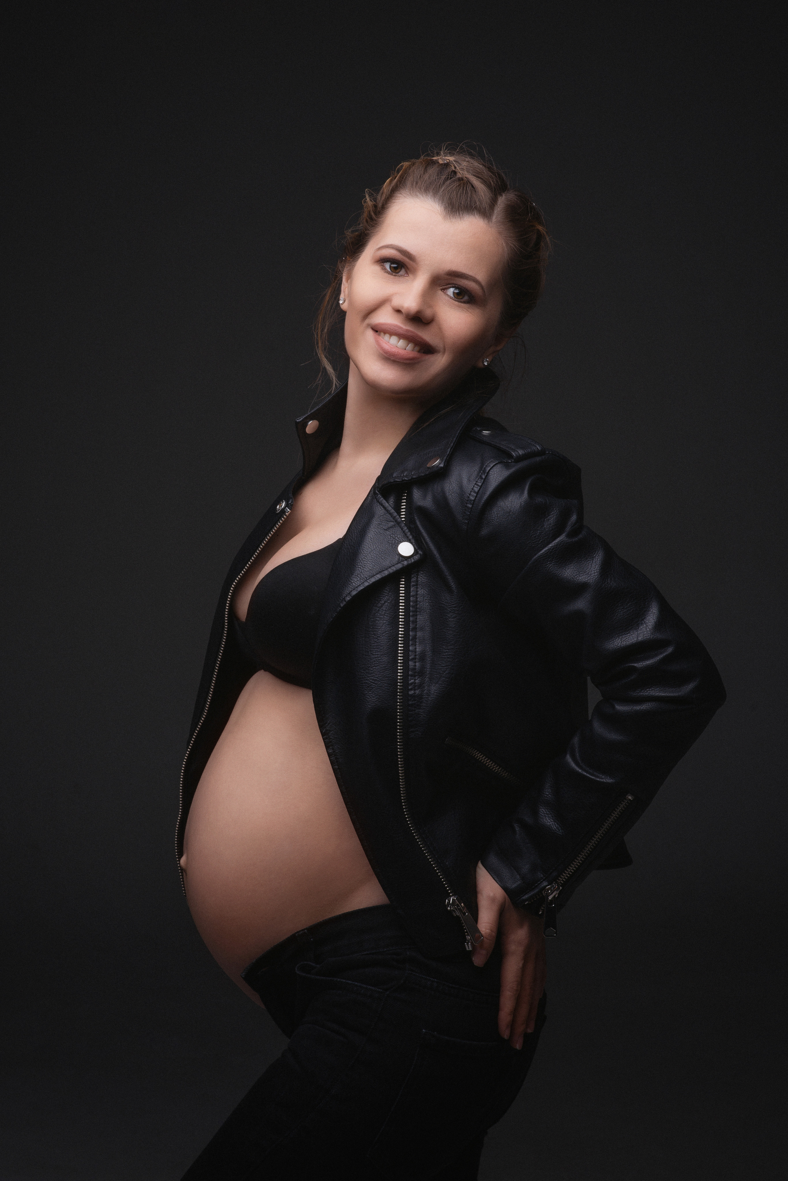 Фотосъемка беременности. Фотограф беременности, новорожденных и детей до года в Челябинске Волк