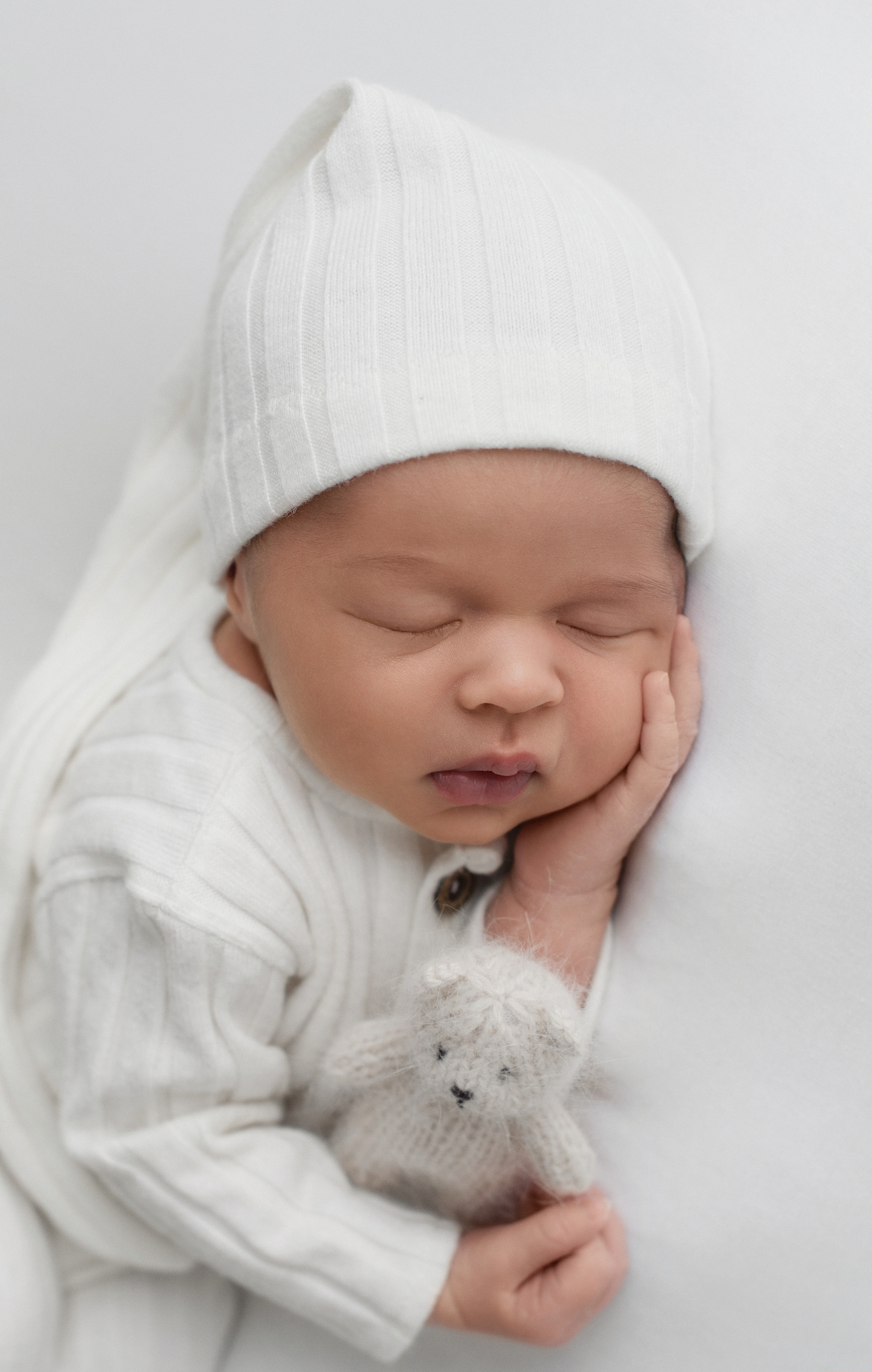 Фотосъемка новорожденного. Фотограф беременности, новорожденных и детей до года в Челябинске Волк